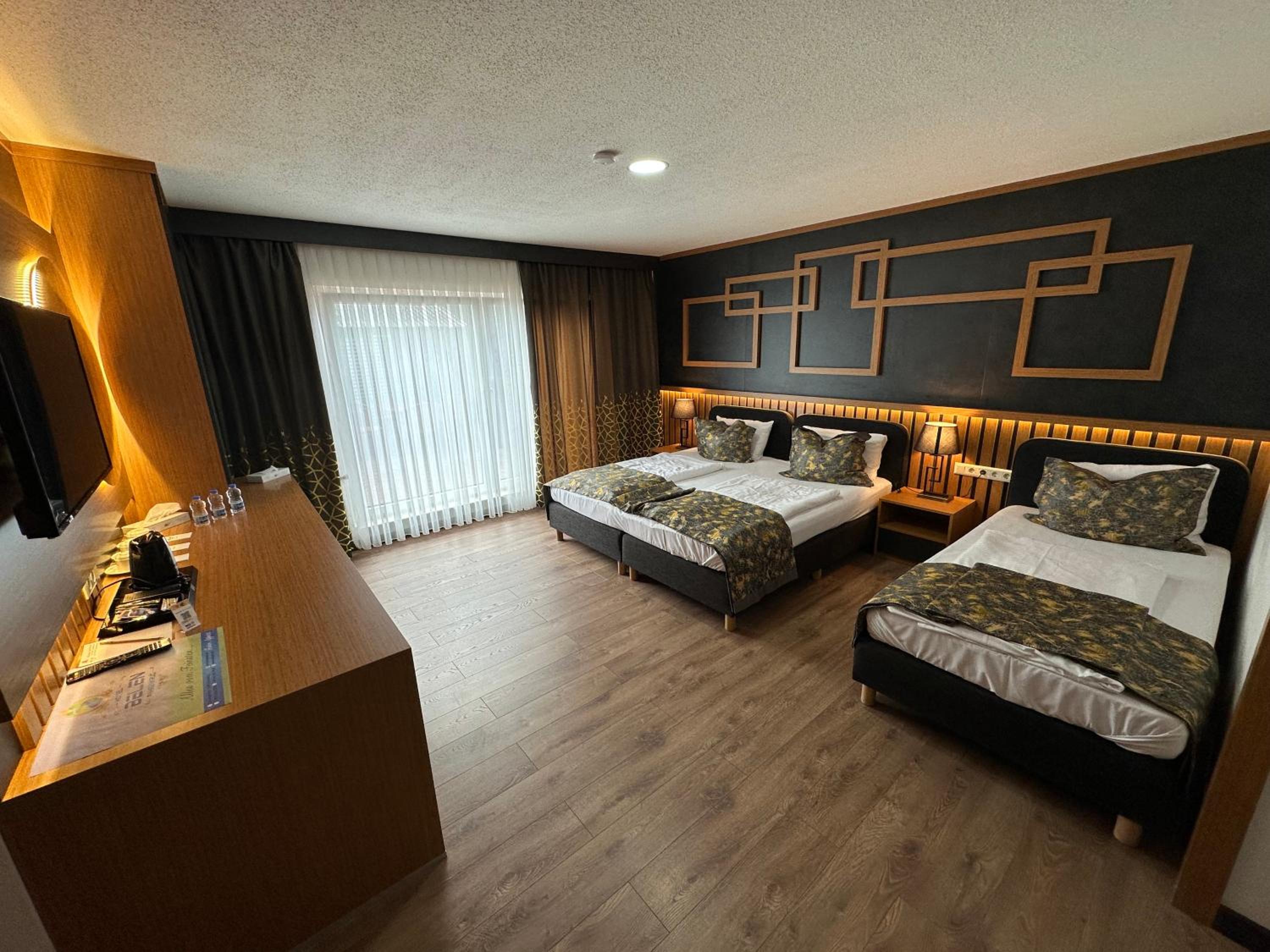Comfort Triple Room