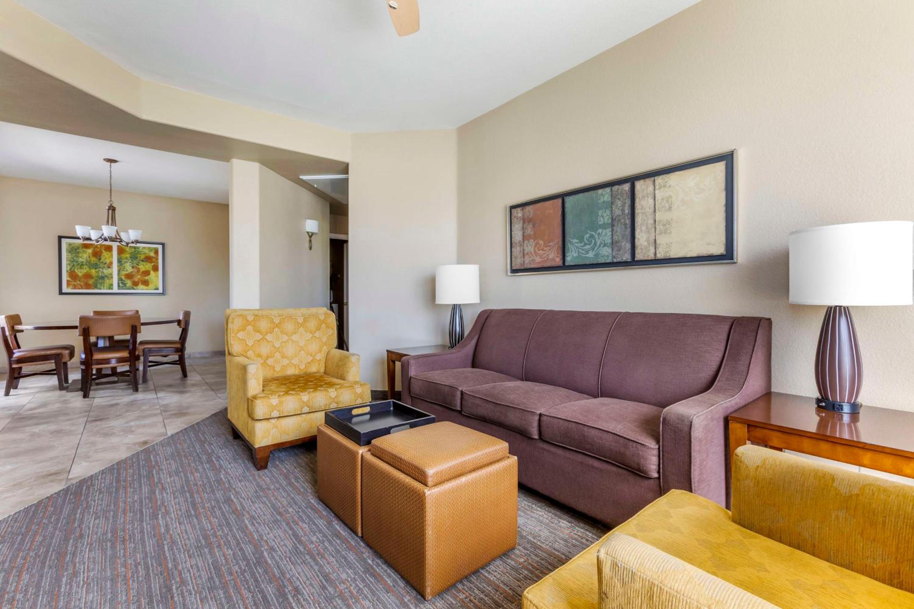 Two-Bedroom Suite with Sofa Bed photo 1
