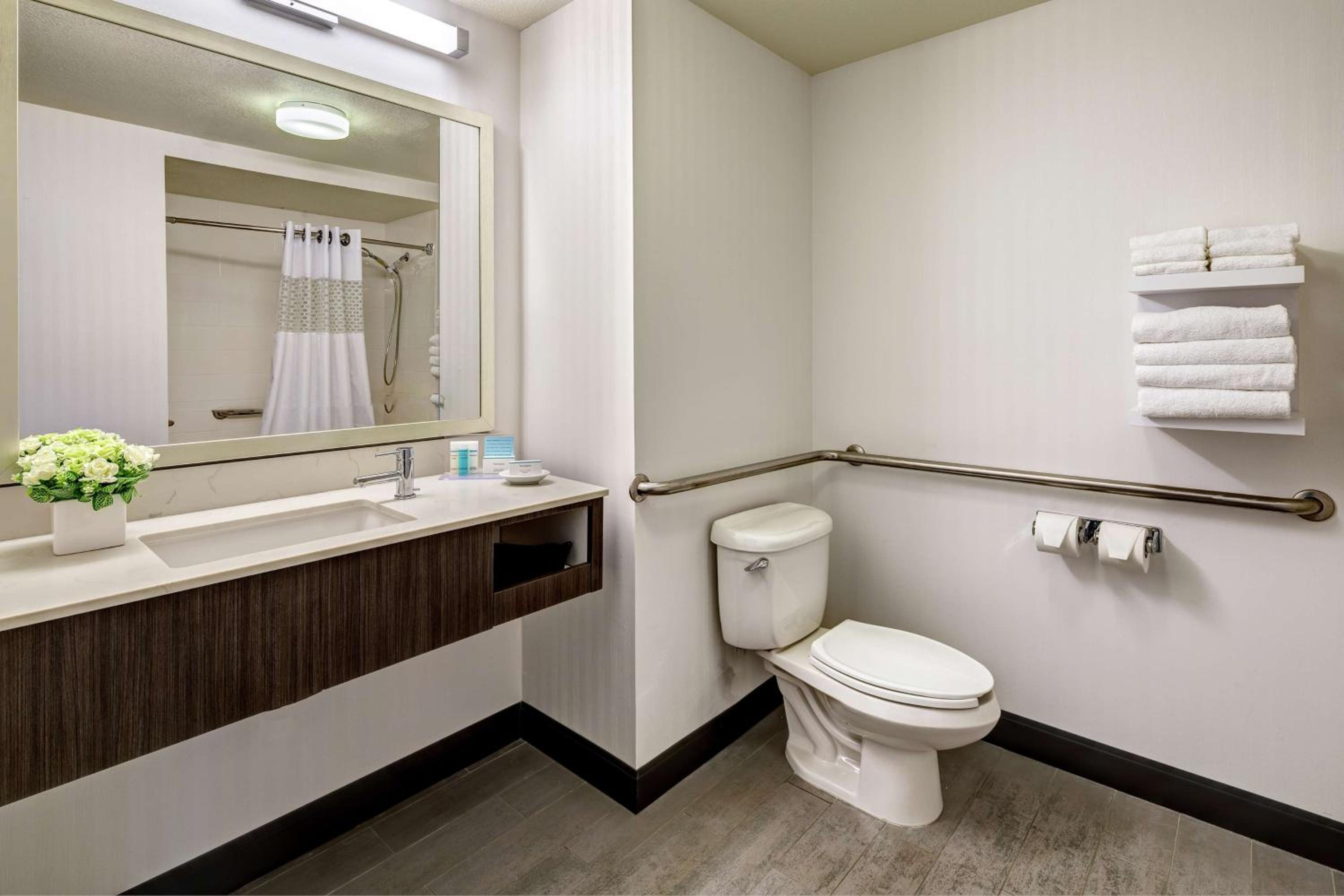 King Room - Mobility Access/Non-Smoking - Photo 2