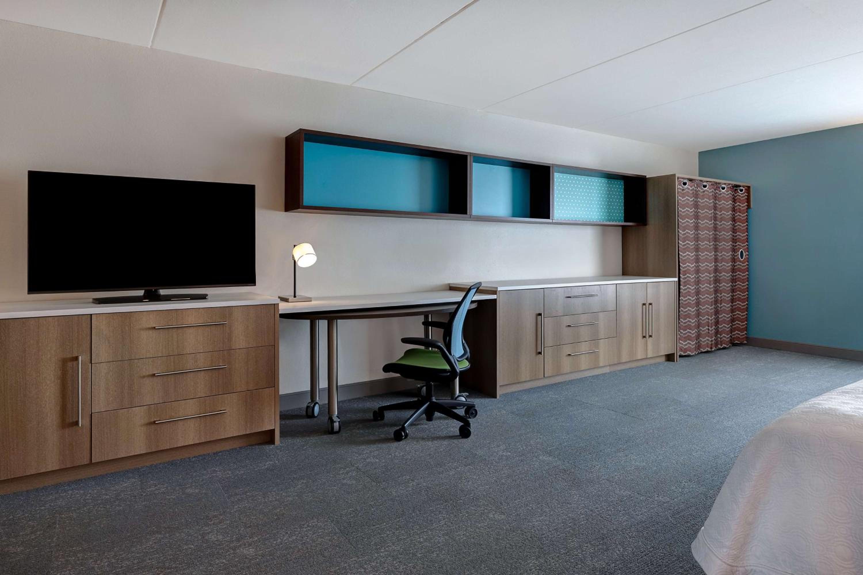 Queen Studio with Two Queen Beds - Mobility and Hearing Access/Non-Smoking - Photo 3