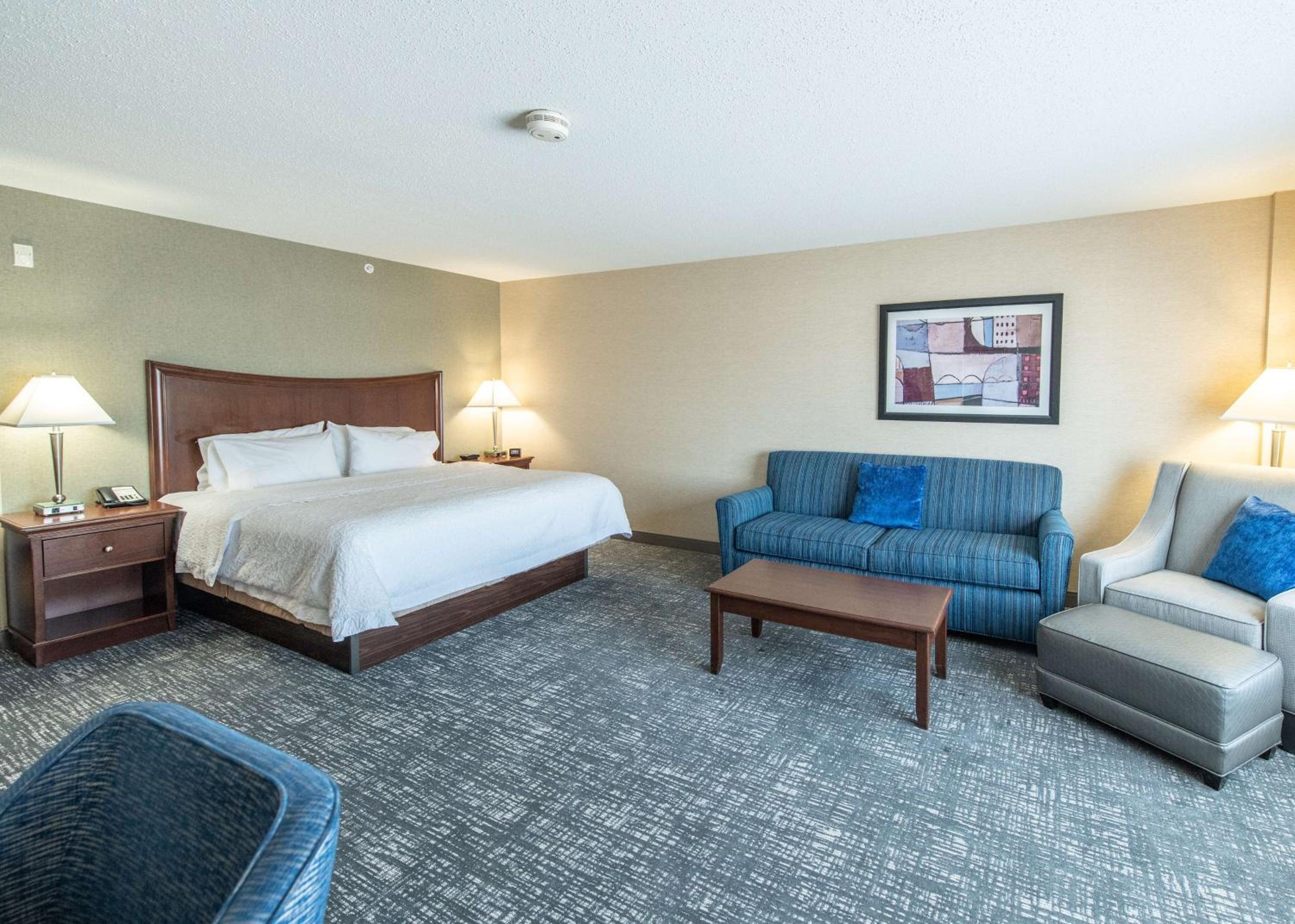 King Room with Sofa Bed - Non-Smoking - Photo 1