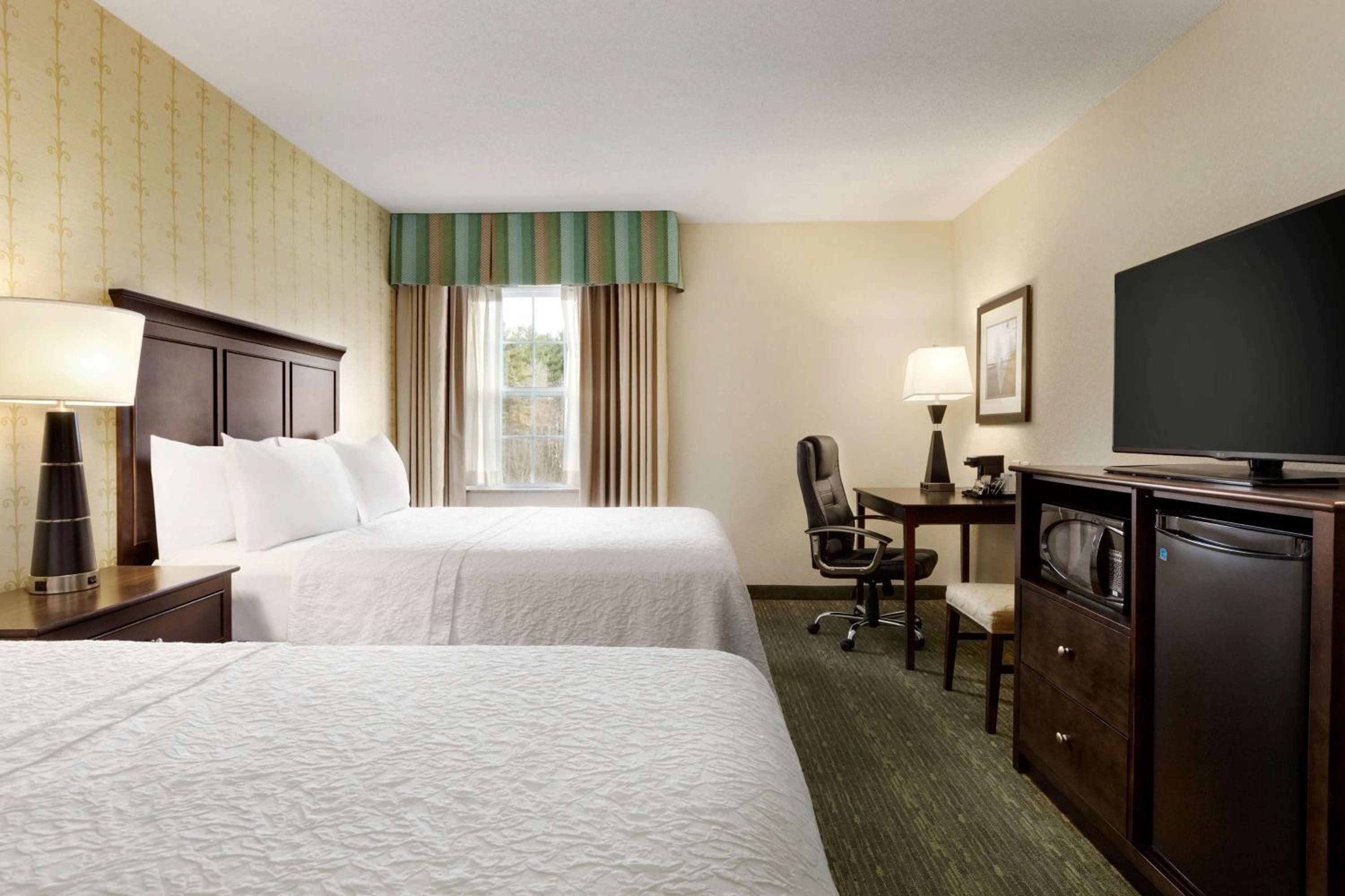 Queen Room with Two Queen Beds - Photo 1