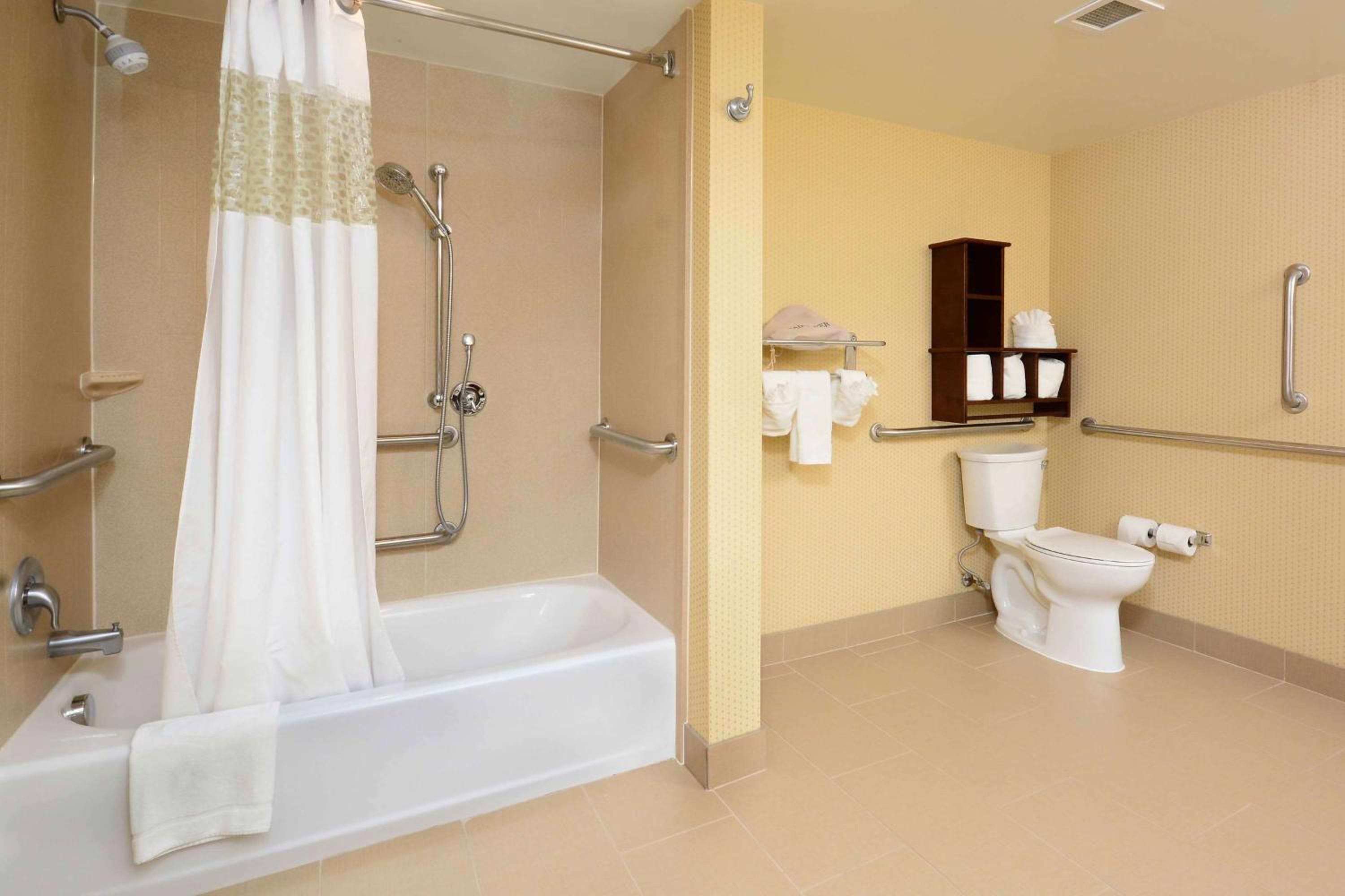 King Room - Mobility Access/Non-Smoking - Photo 5