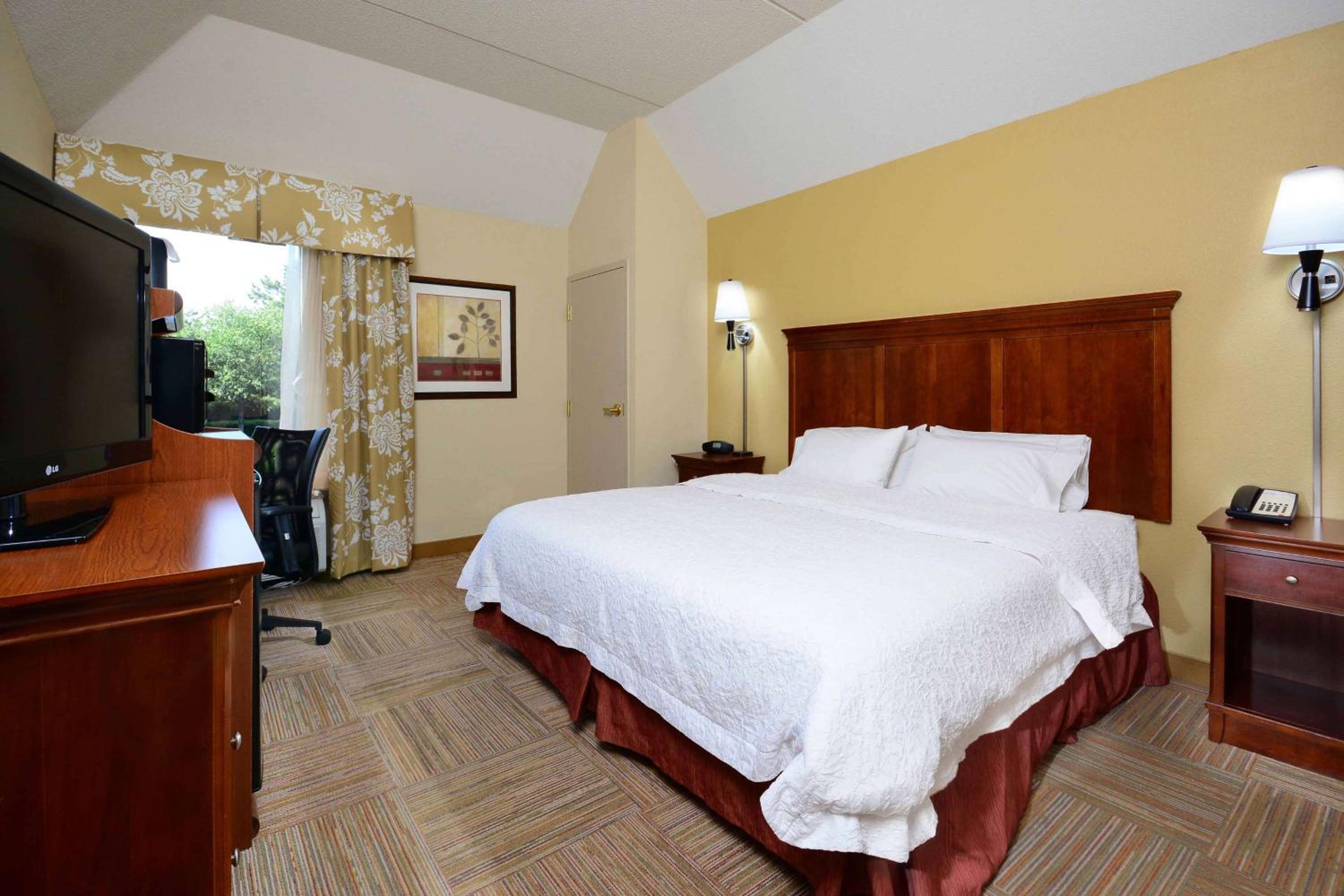 King Room - Mobility Access/Non-Smoking - Photo 3