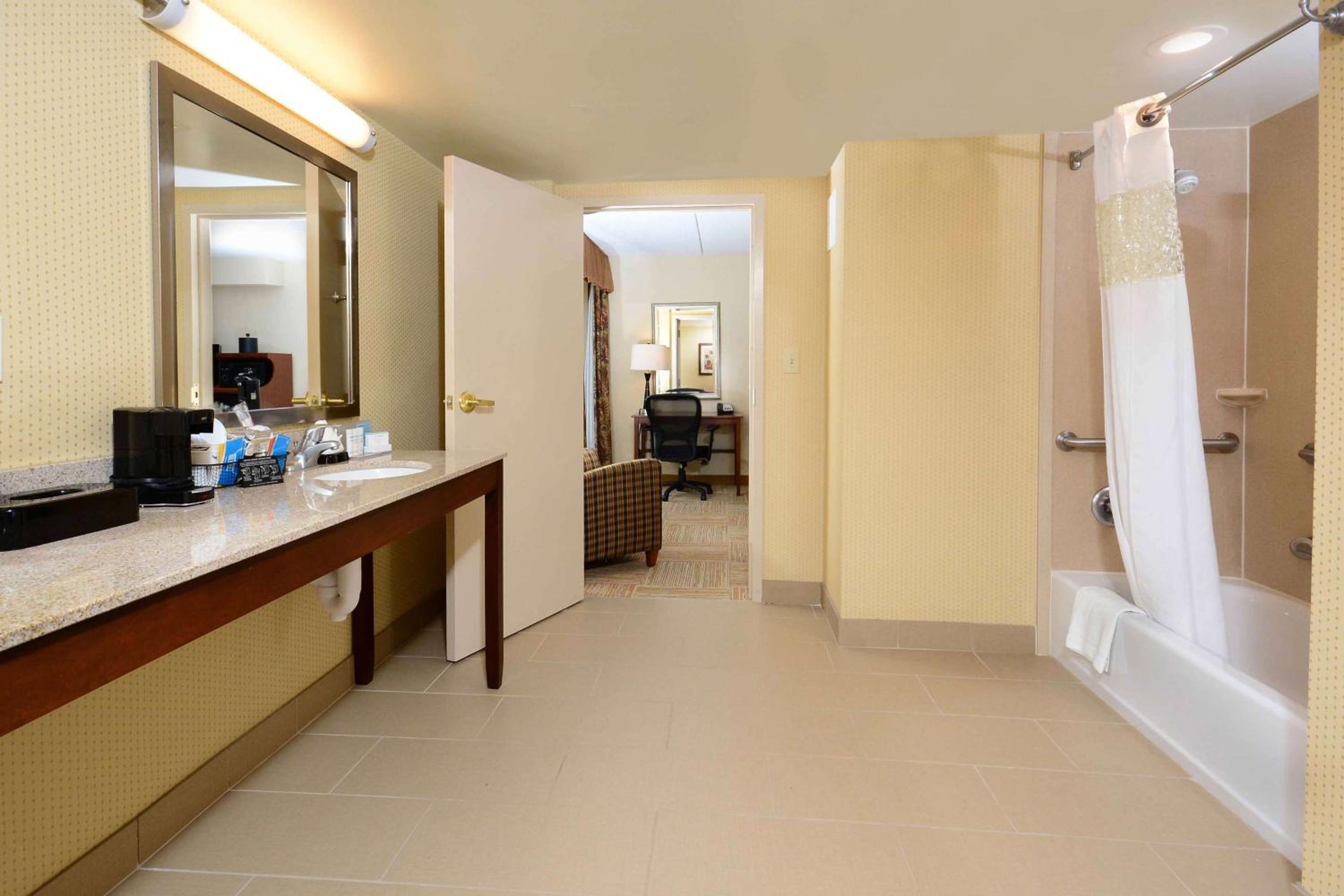King Room - Mobility Access/Non-Smoking - Photo 2