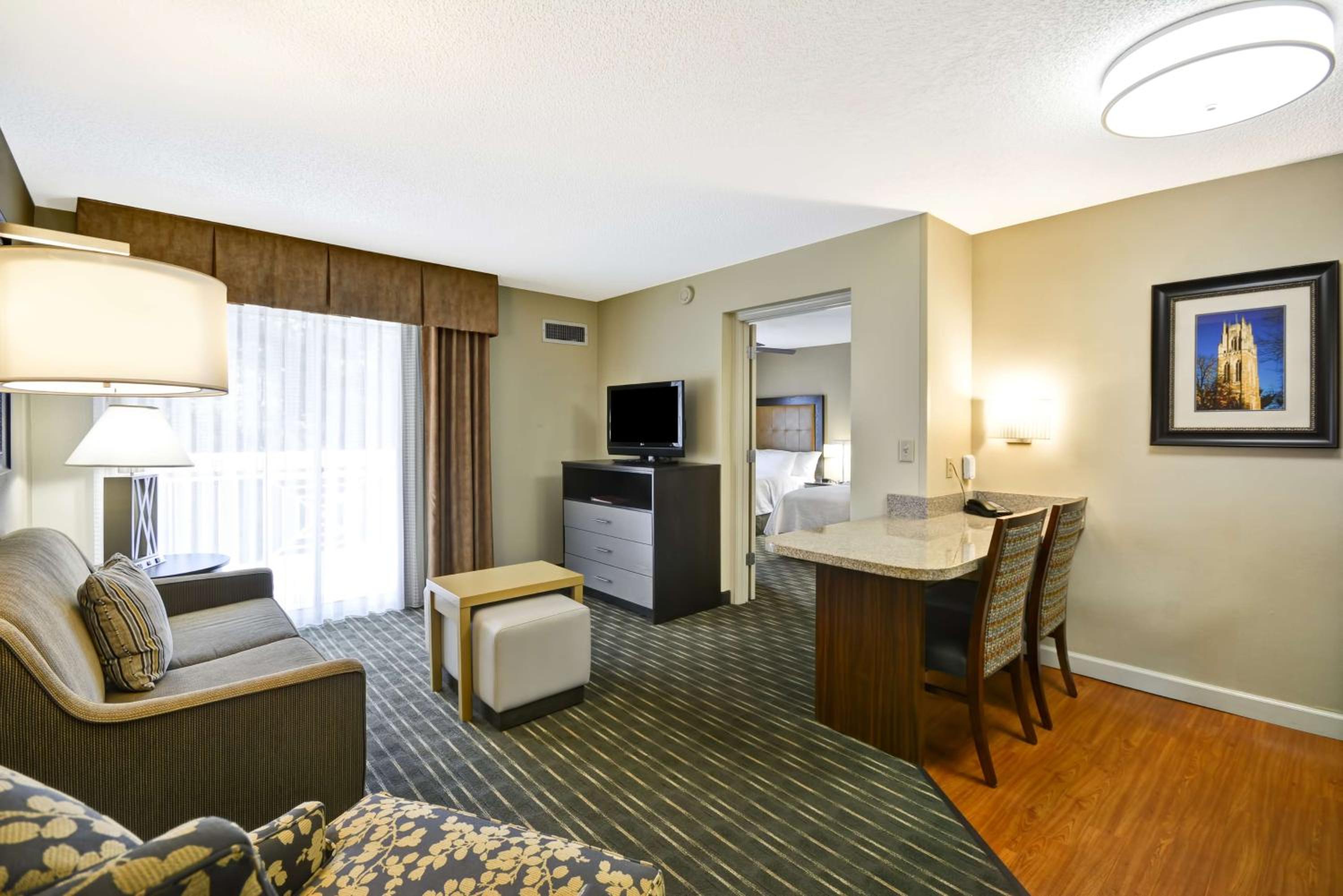 One-Bedroom Suite with Two Double Beds - Non-Smoking - Photo 6