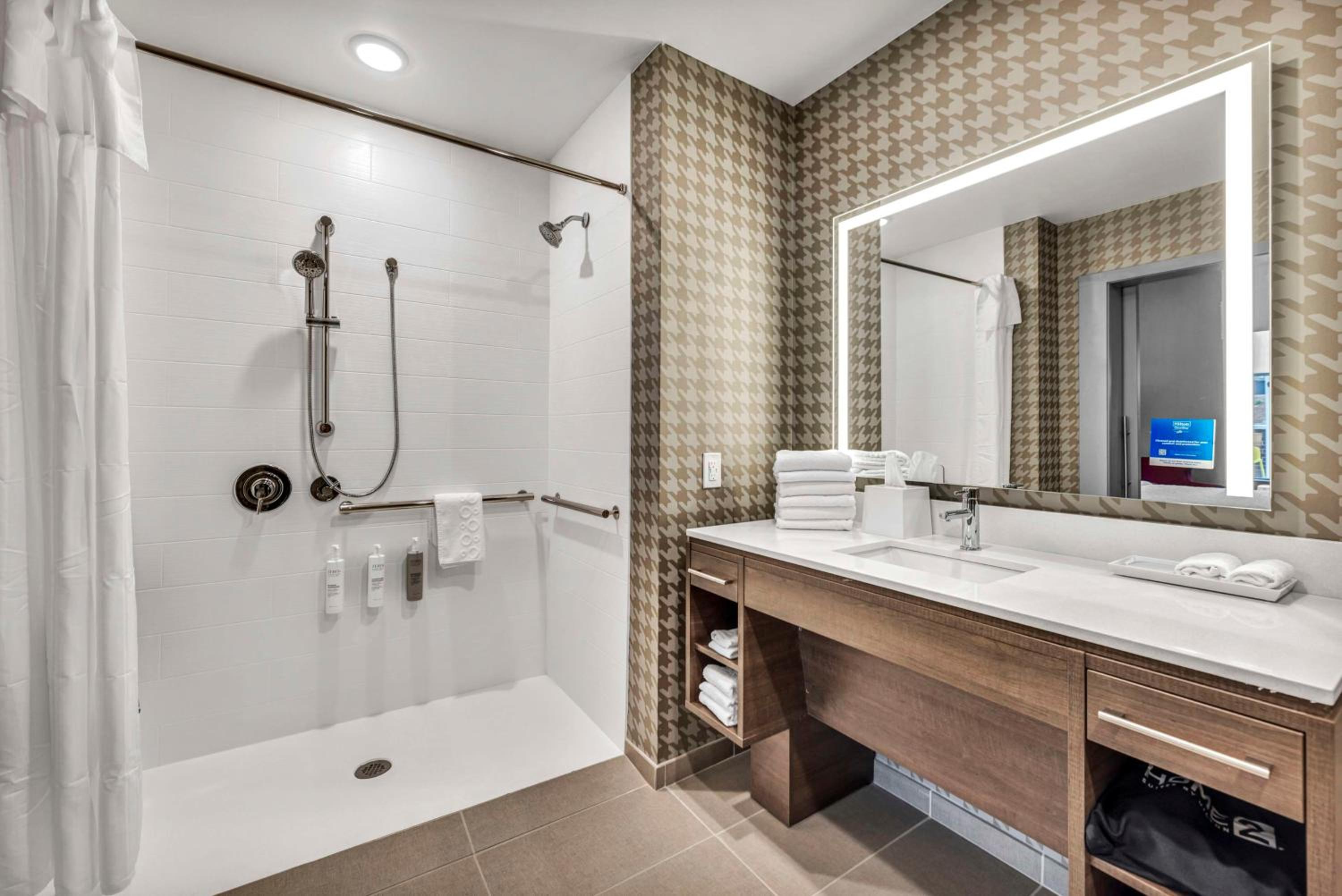King Suite with Roll-In Shower - Mobility Accessible  - Photo 5