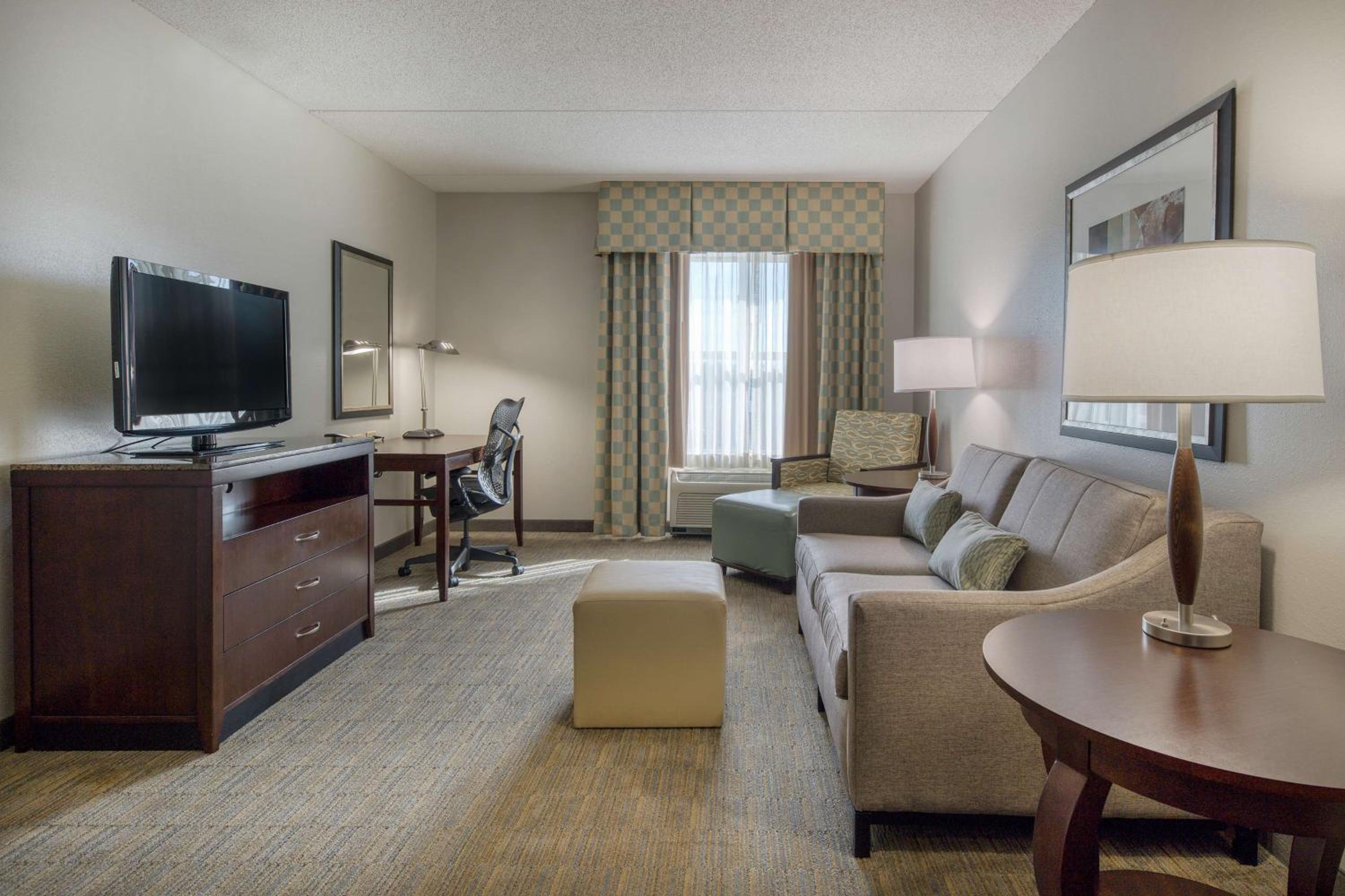 One-Bedroom King Suite - Photo 1