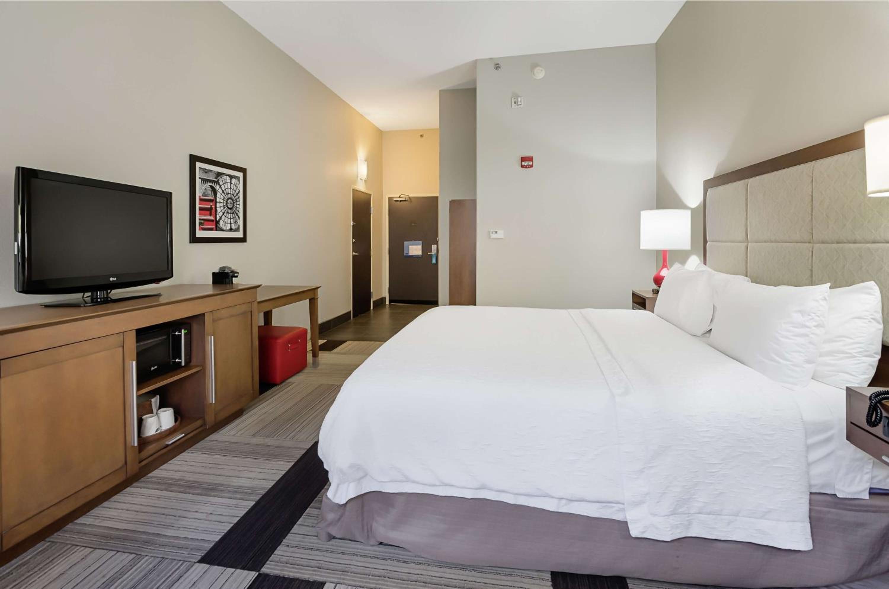 King Room - Mobility Access/Non-Smoking photo 1