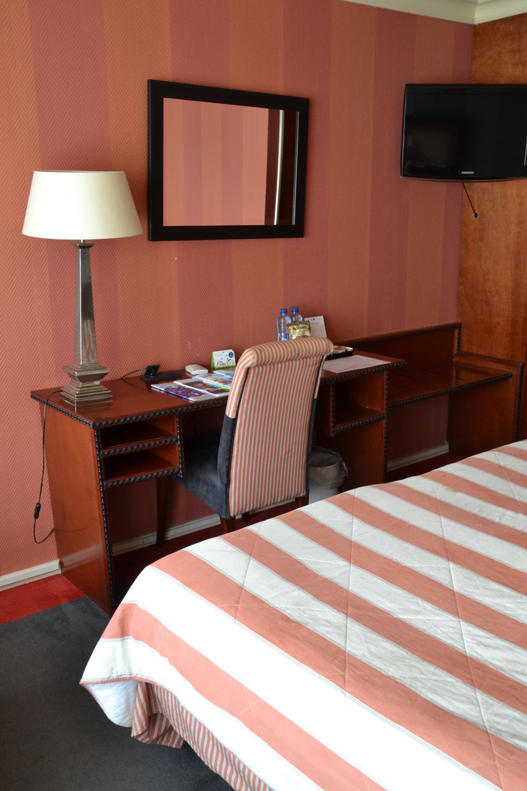 Standard Double Room - Photo 3