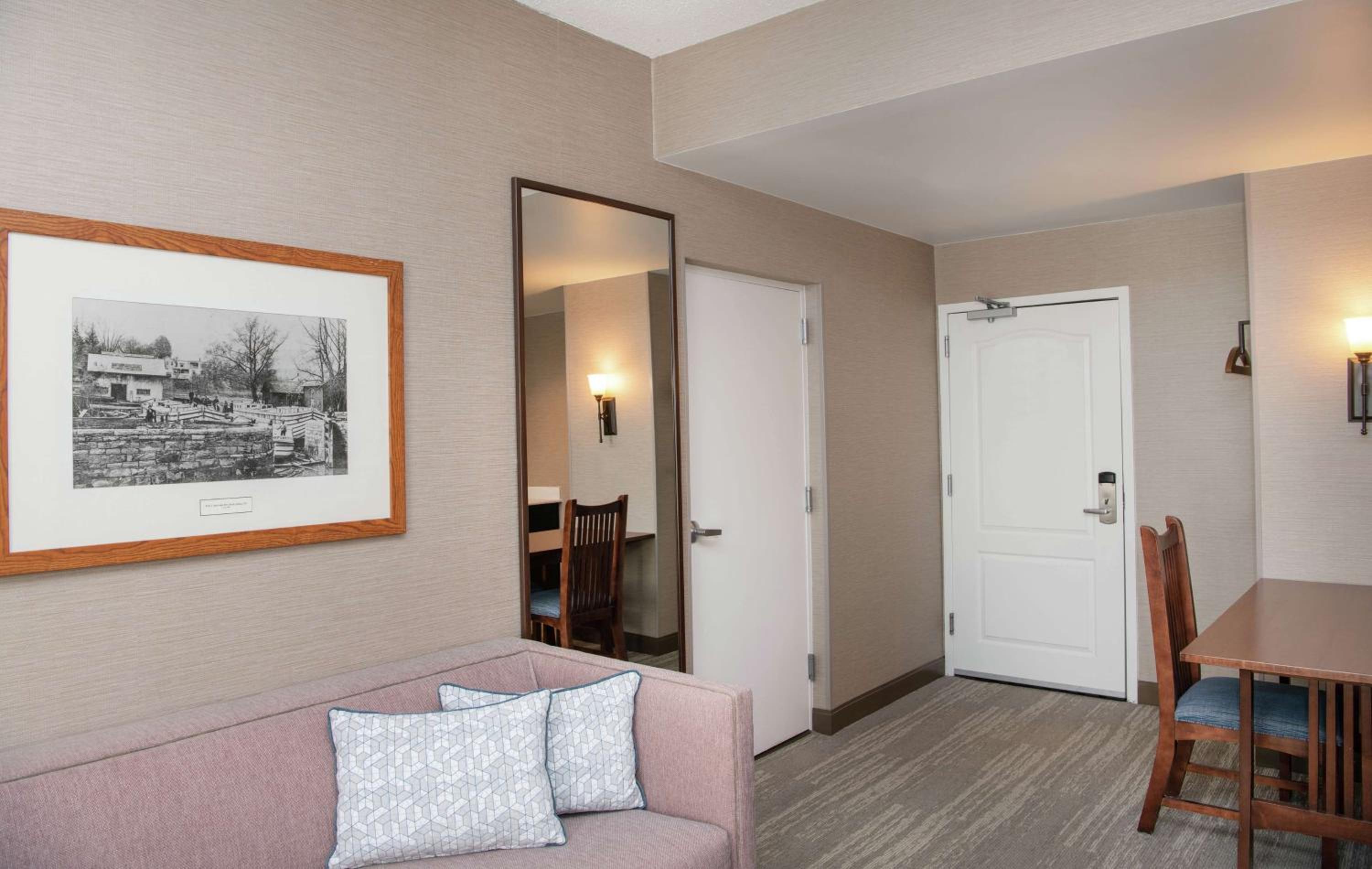 One-Bedroom Suite with Two Double Beds - Non-Smoking - Photo 4