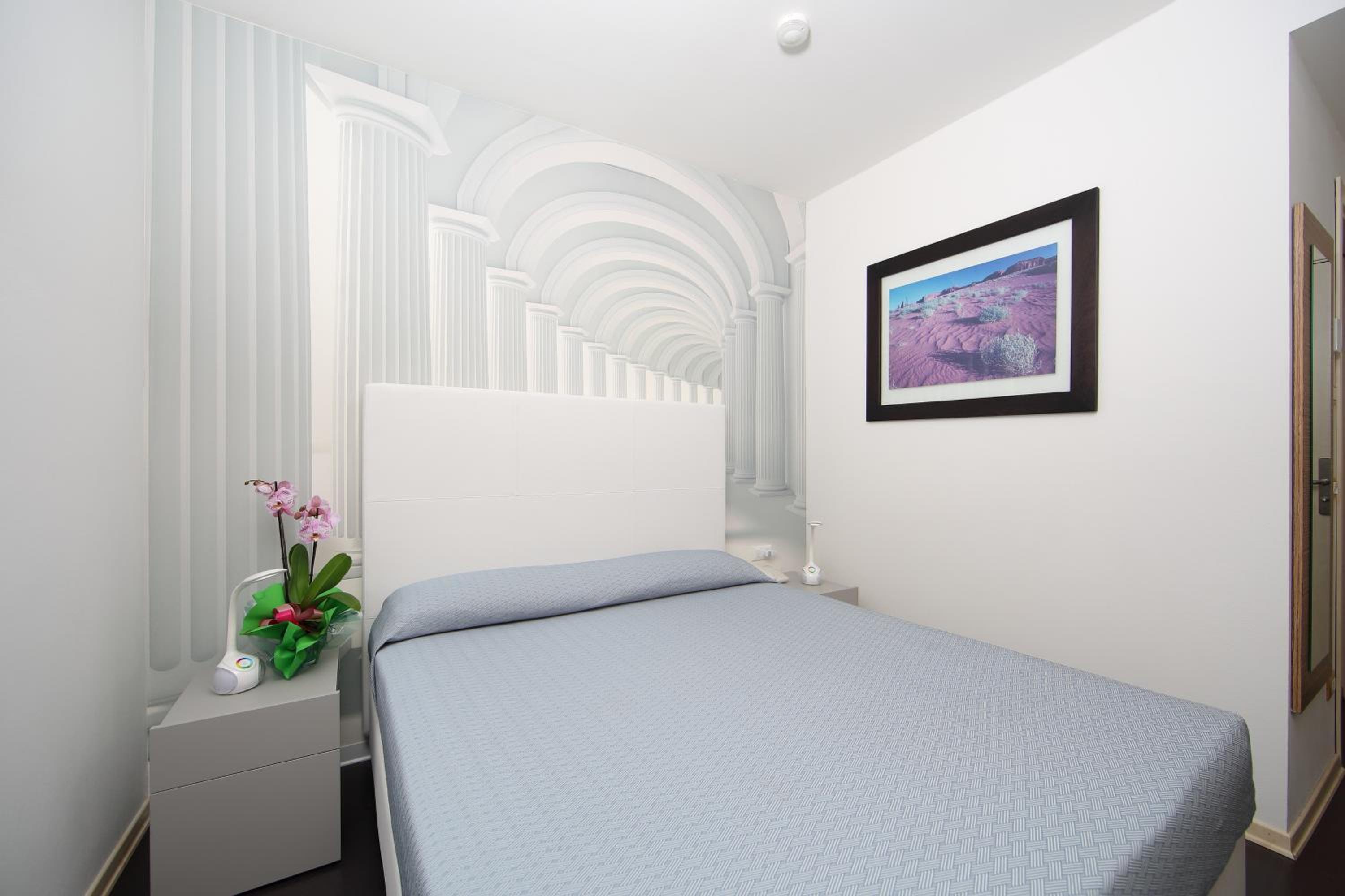 Double Room with Balcony - Photo 15