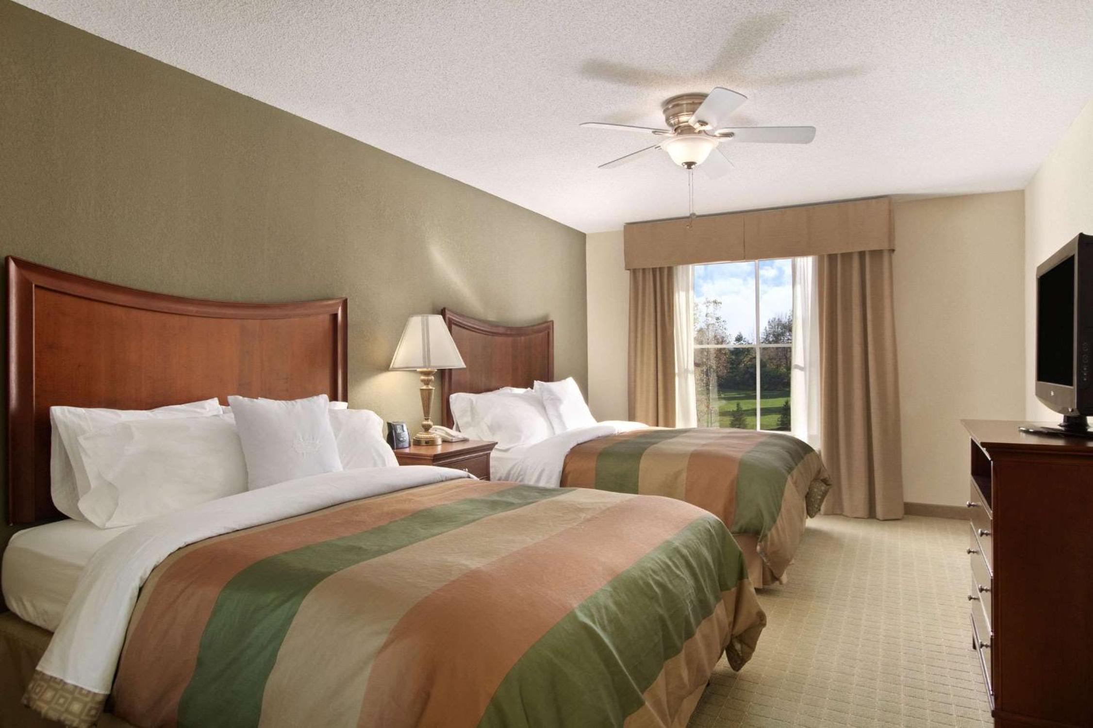 Suite with Two Queen Beds and Roll-In Shower - Mobility and Hearing Access/Non-Smoking - Photo 1