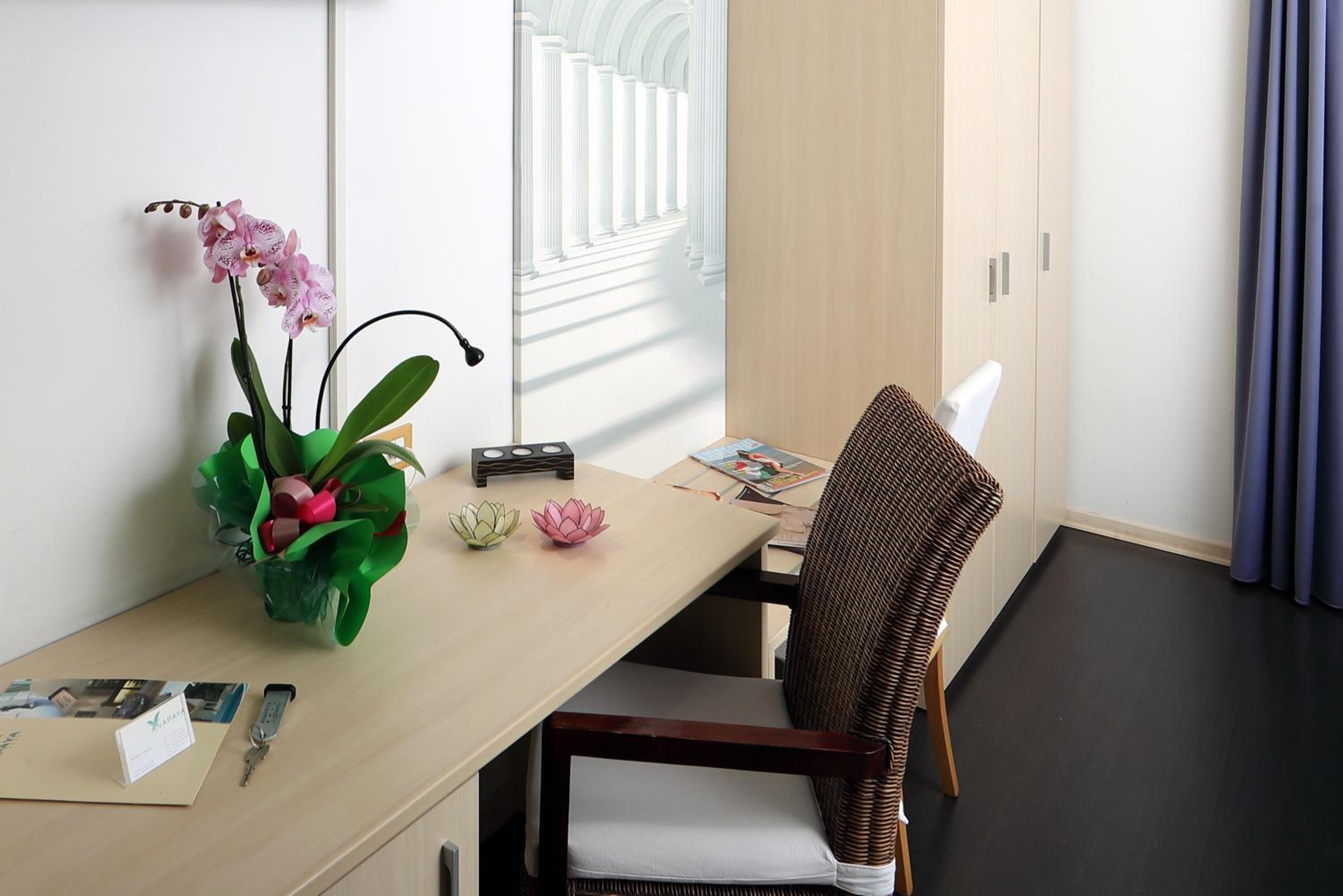 Double Room with Balcony - Photo 7