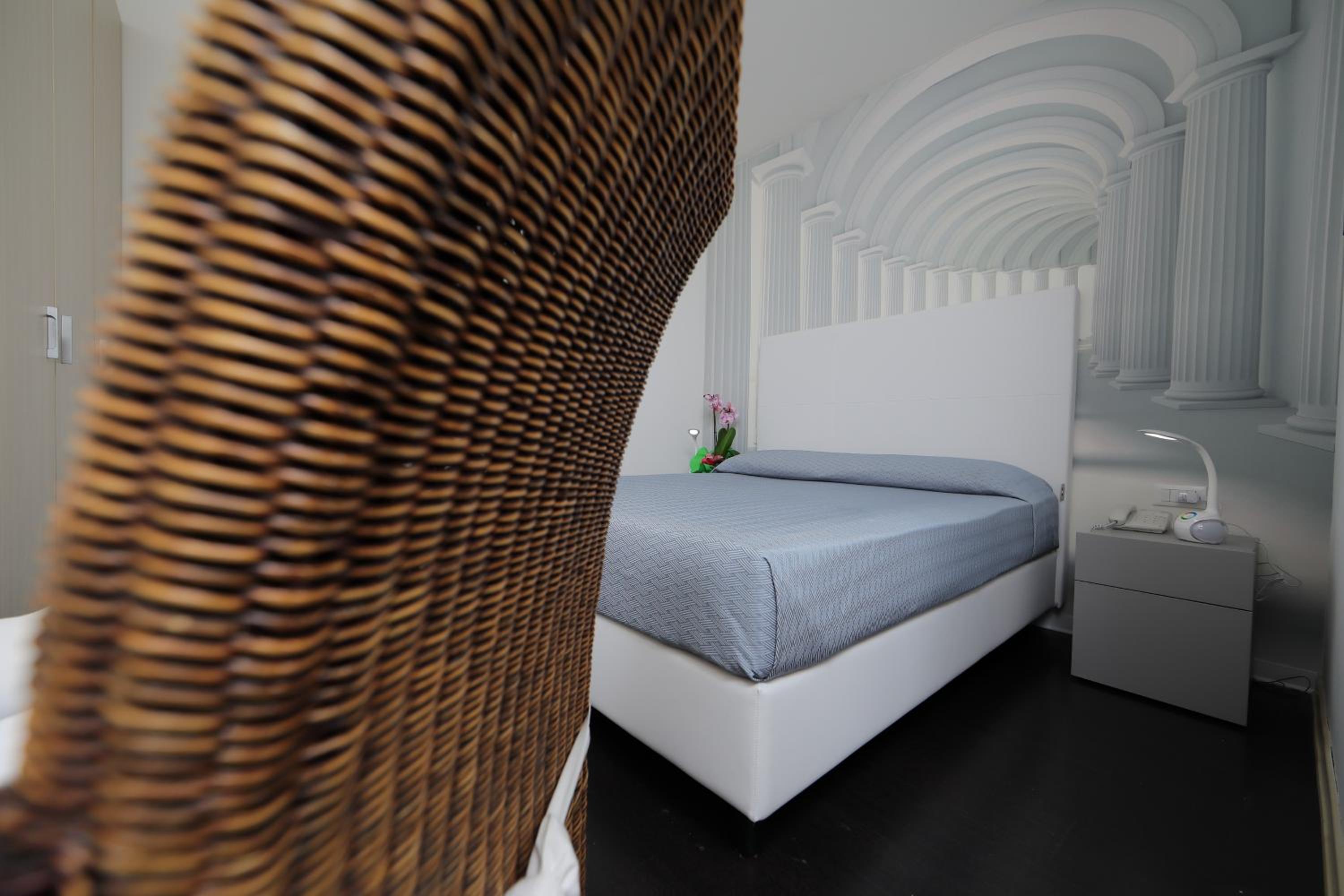 Double Room with Balcony - Photo 2