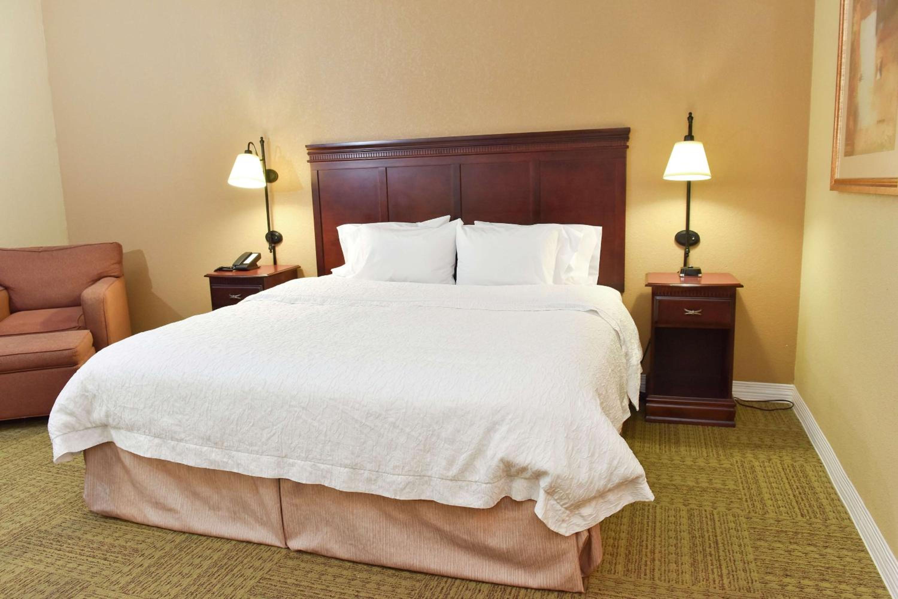 King Room - Mobility Access/Non-Smoking - Photo 1