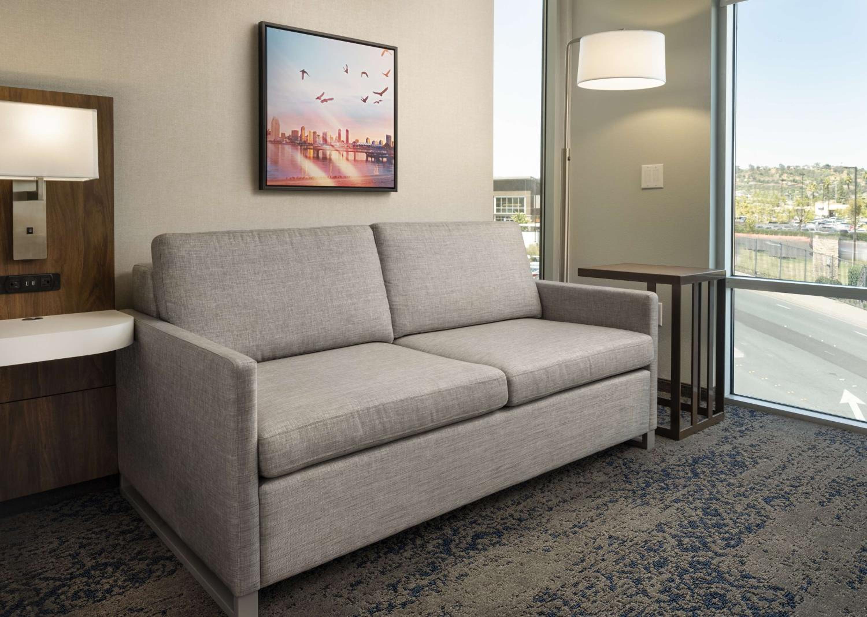 King Room with Sofa Bed - Non-Smoking - Photo 8