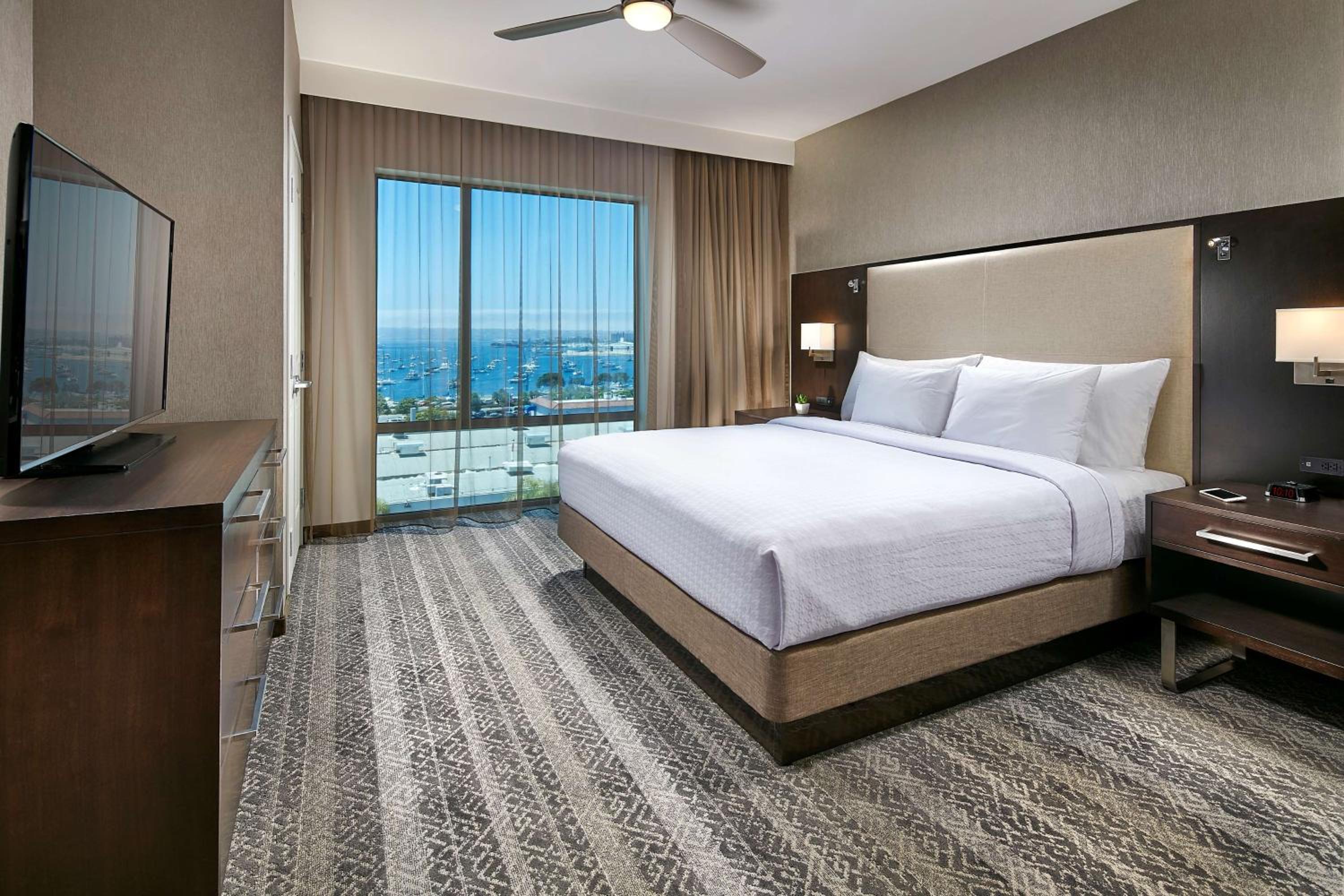 King Studio Suite with Harbor View