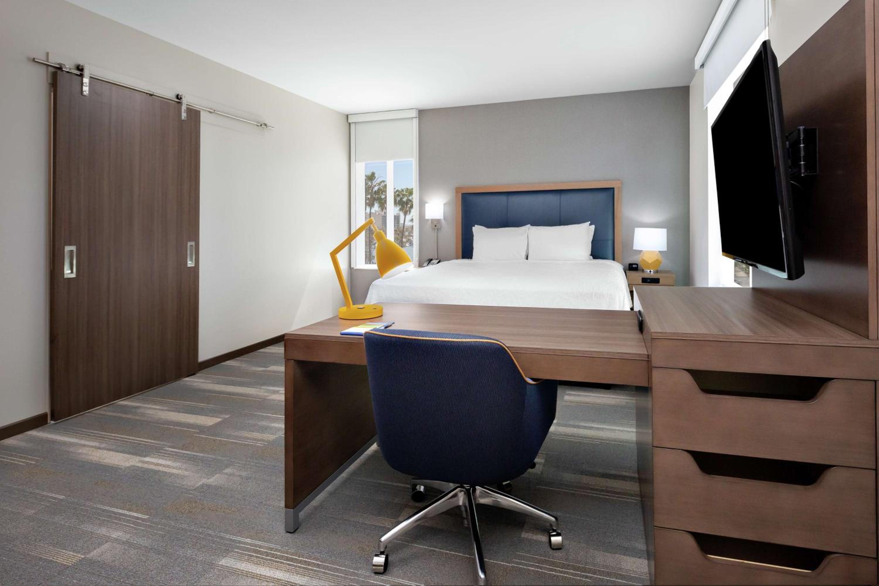 King Studio Suite with Water View