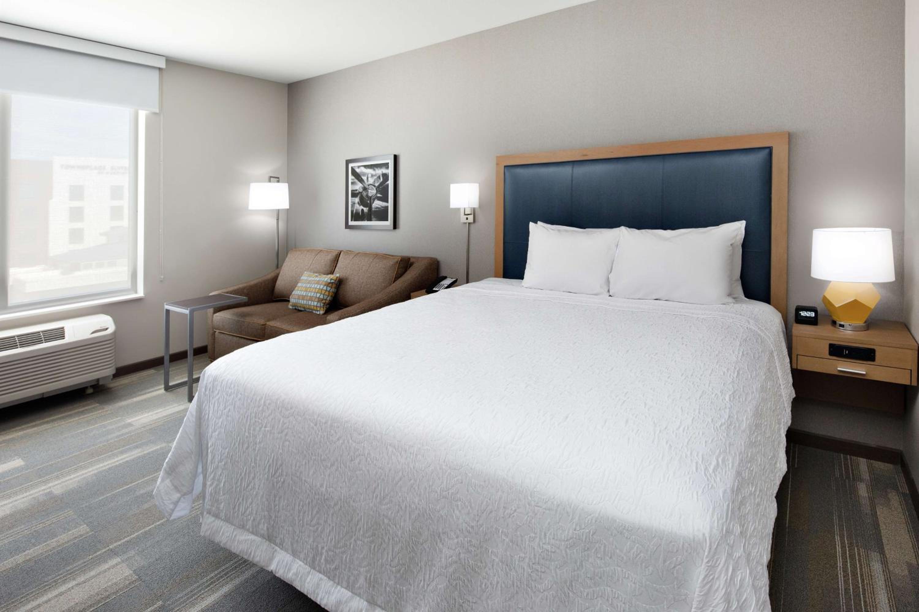 King Suite - Hearing Accessible