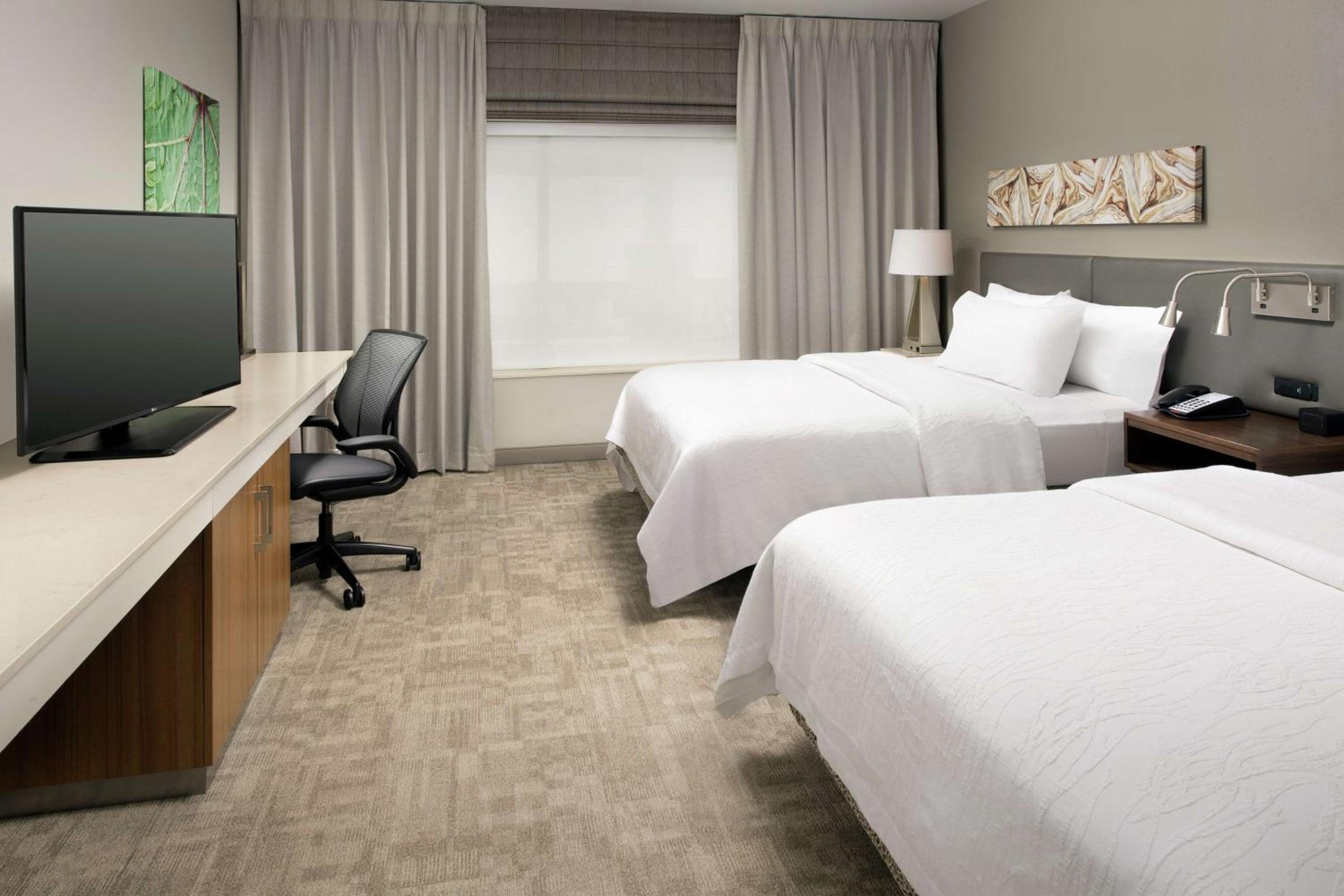 Queen Room with Two Queen Beds - Photo 1