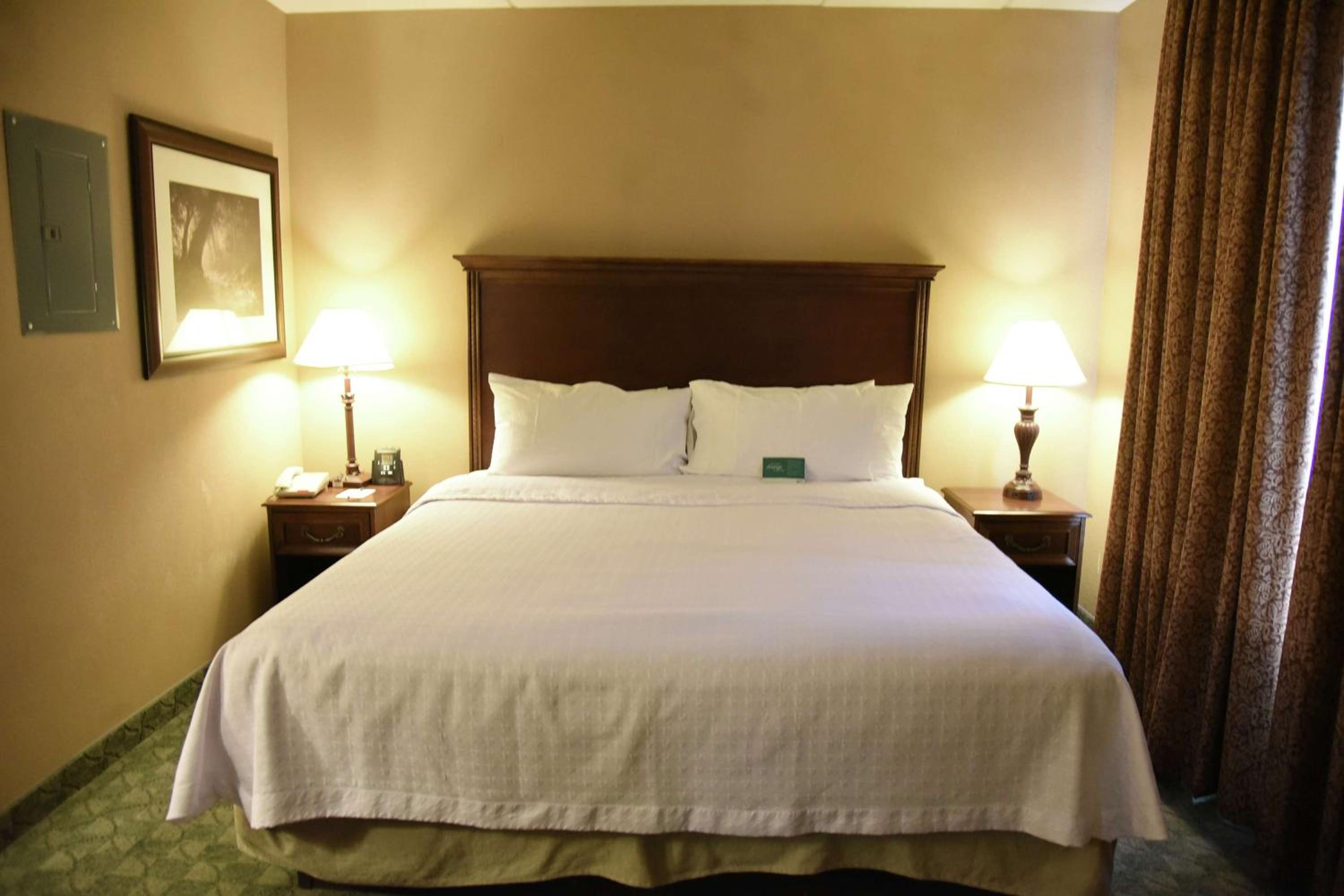 King Studio Suite - Non-Smoking - Photo 3