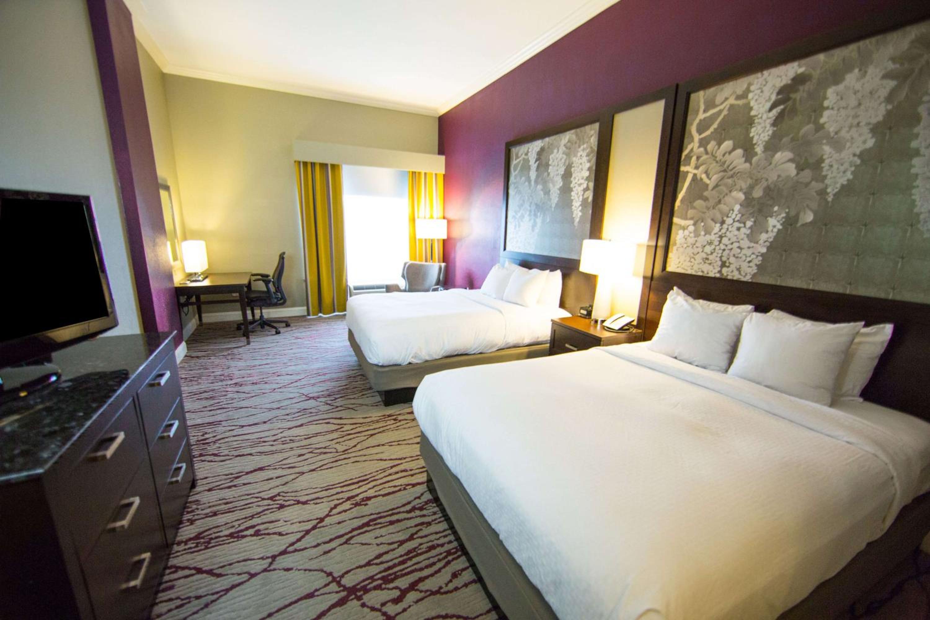 Queen Room with Two Queen Beds and City View - Photo 2