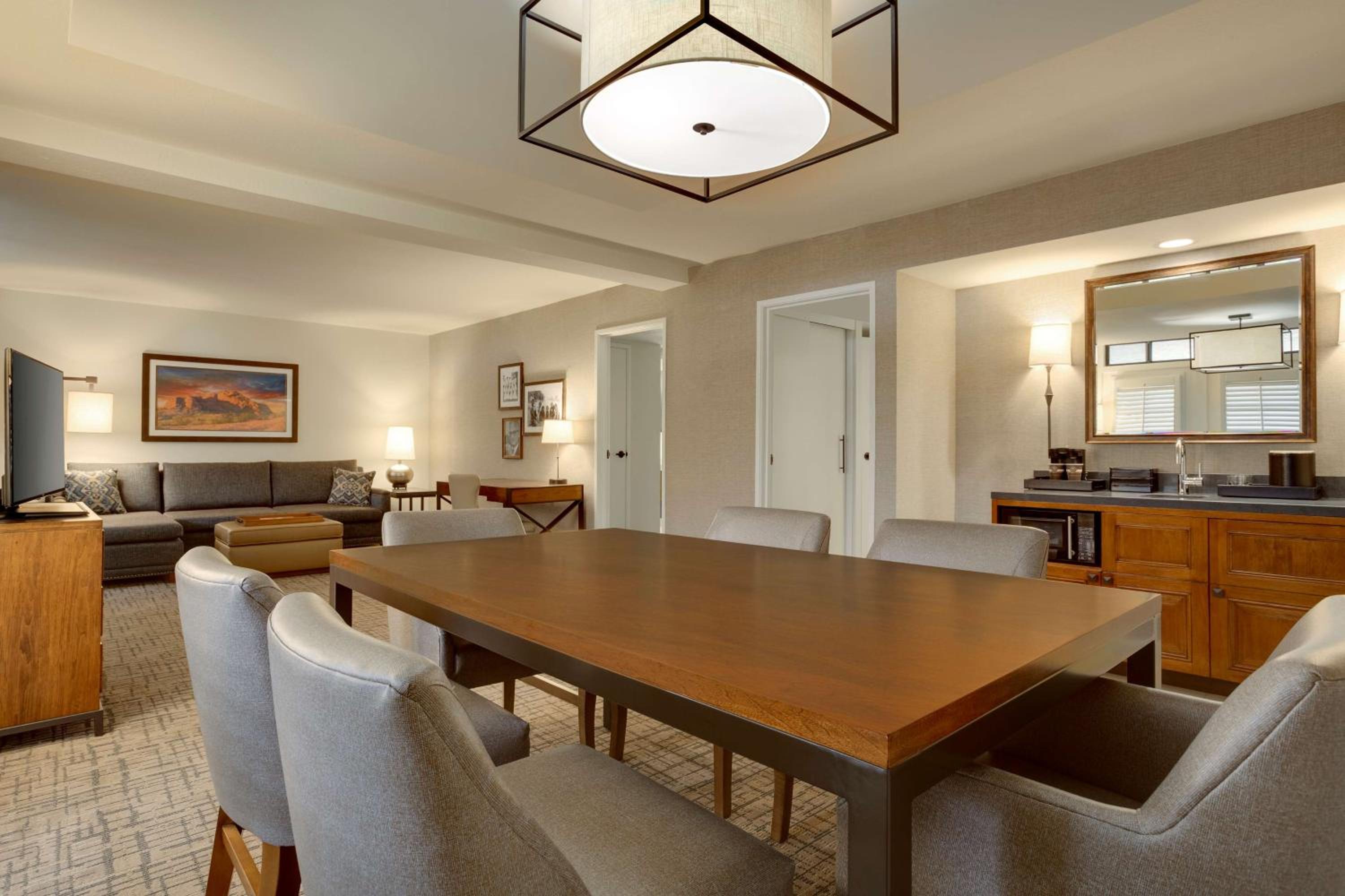 Two-Bedroom Suite - Photo 1