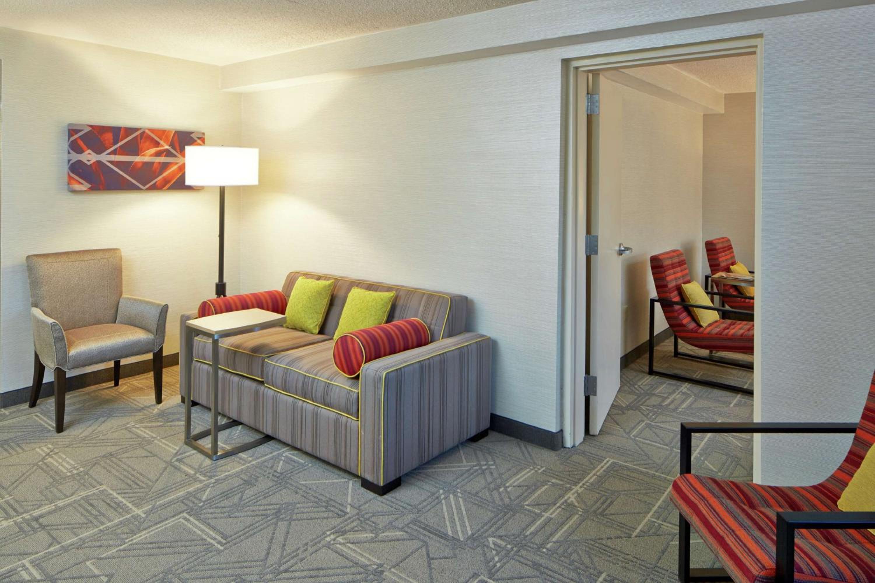 One-Bedroom King Suite with Sofa Bed - Photo 4
