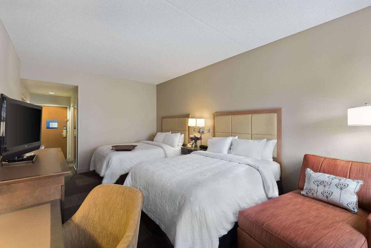 Room with Two Queen Beds - Non-Smoking
