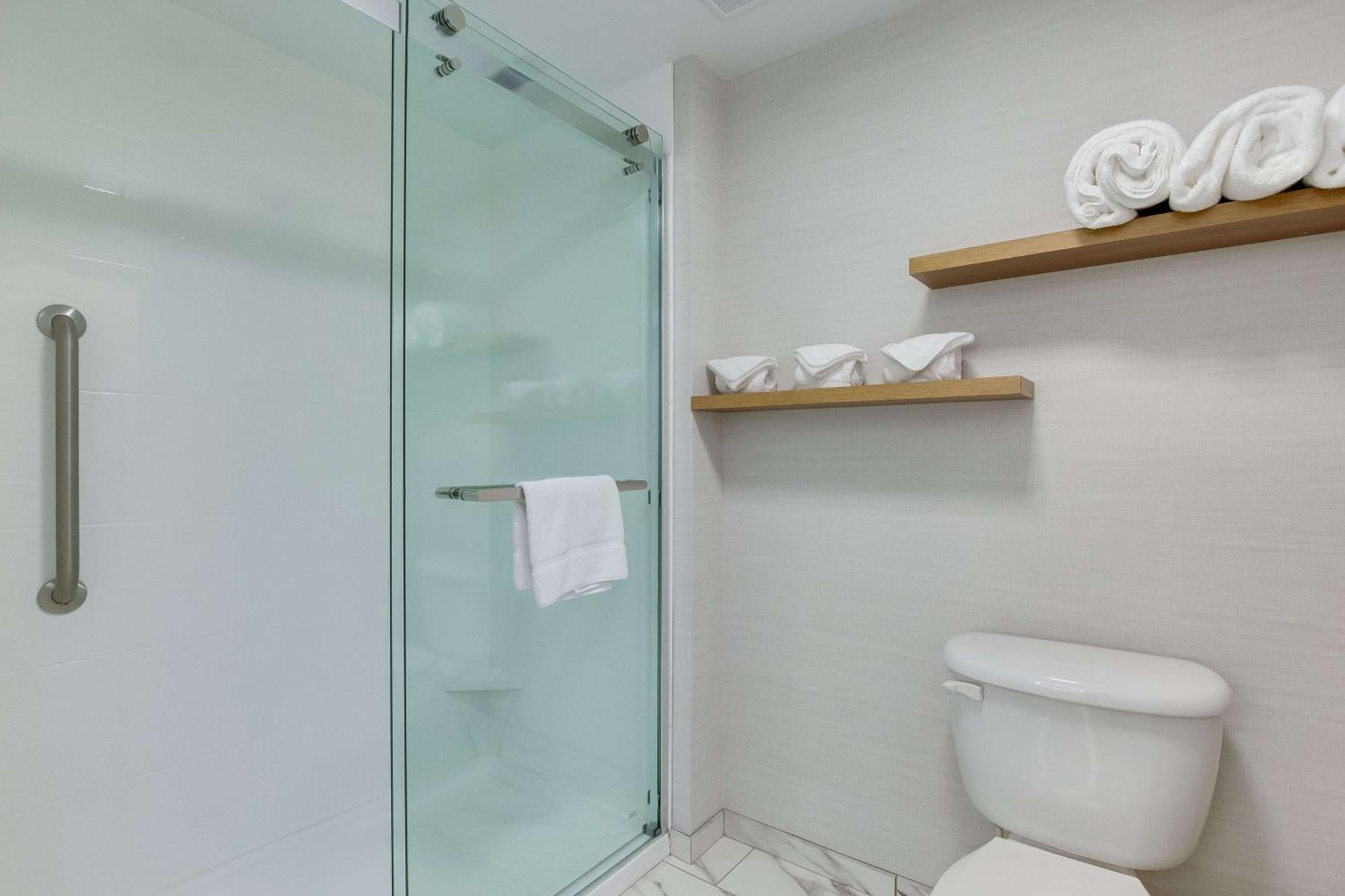 King Studio Suite - Non-Smoking - Photo 3
