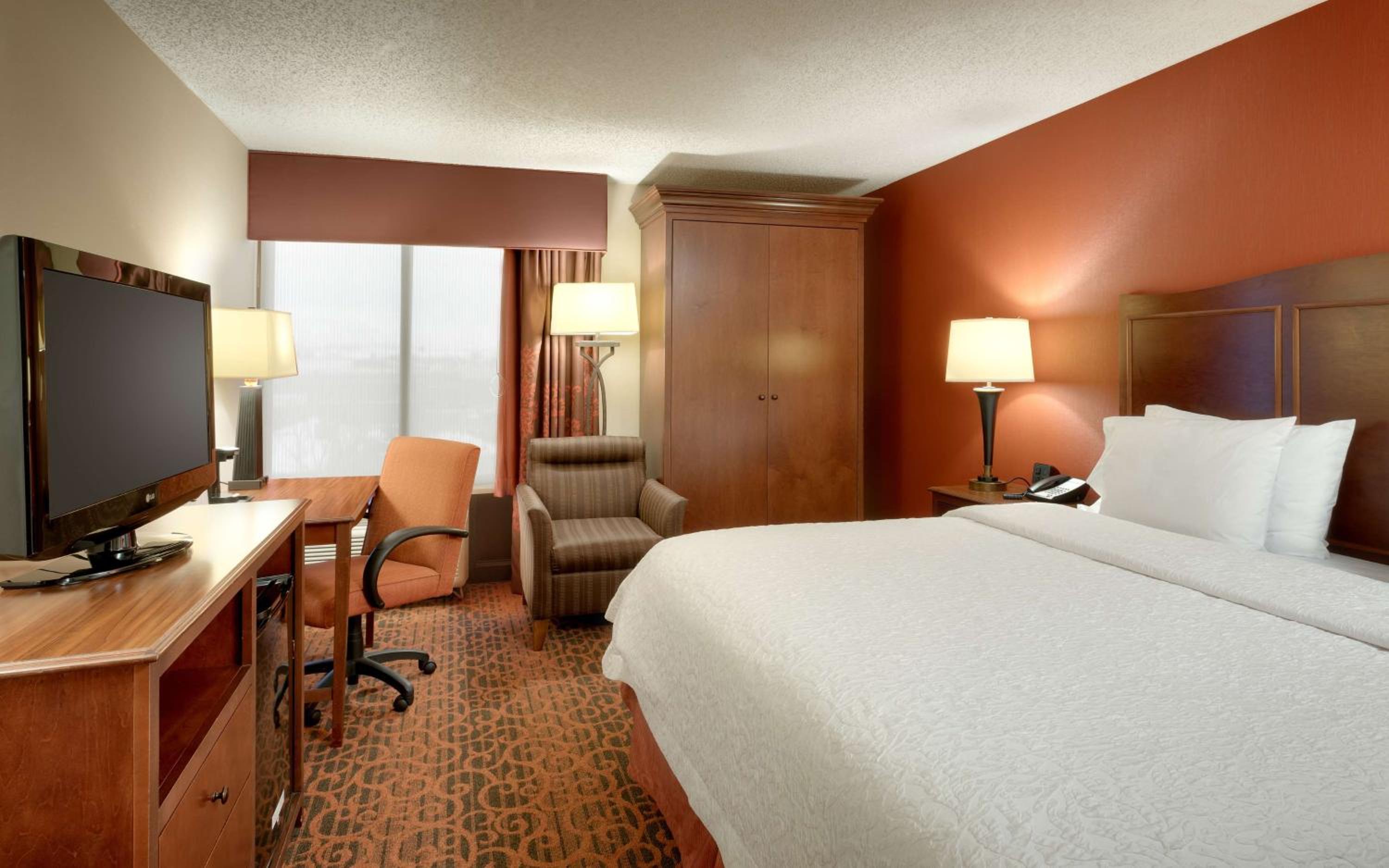 King Room - Mobility Access/Non-Smoking - Photo 3