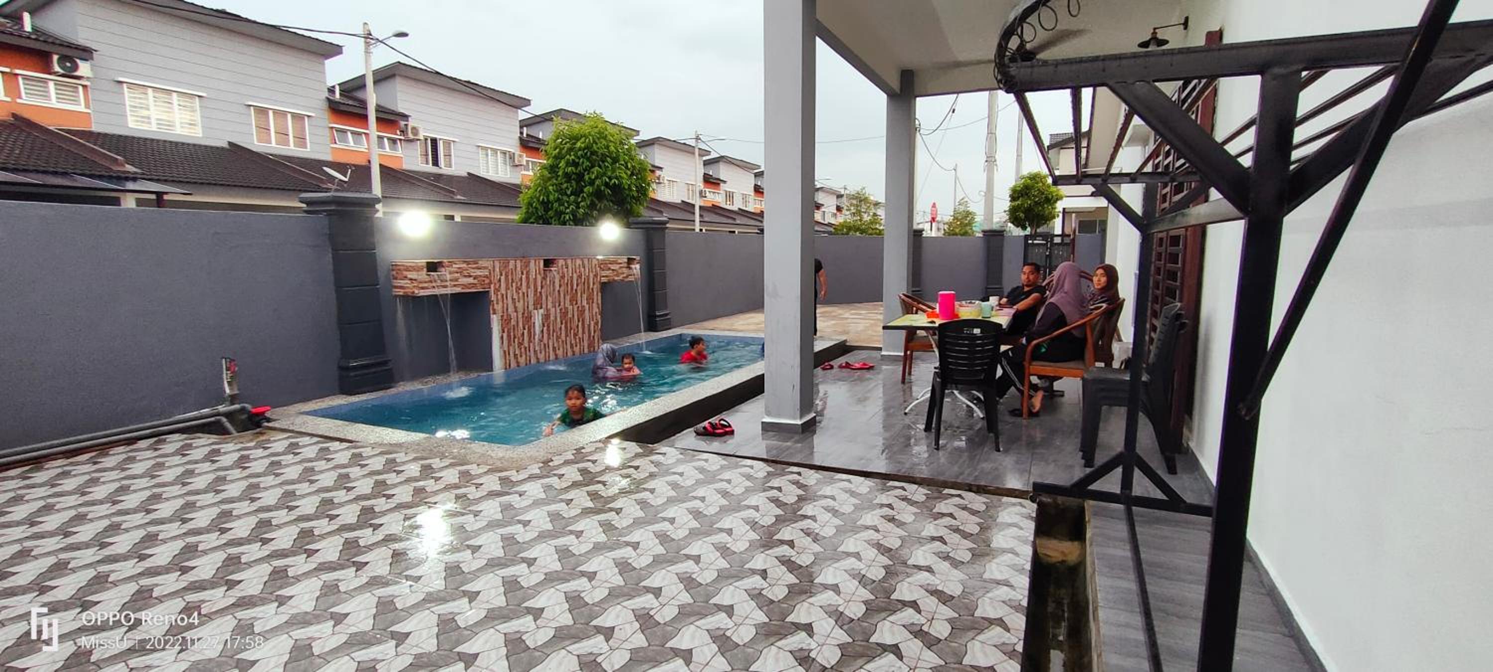 Four-Bedroom House photo 1