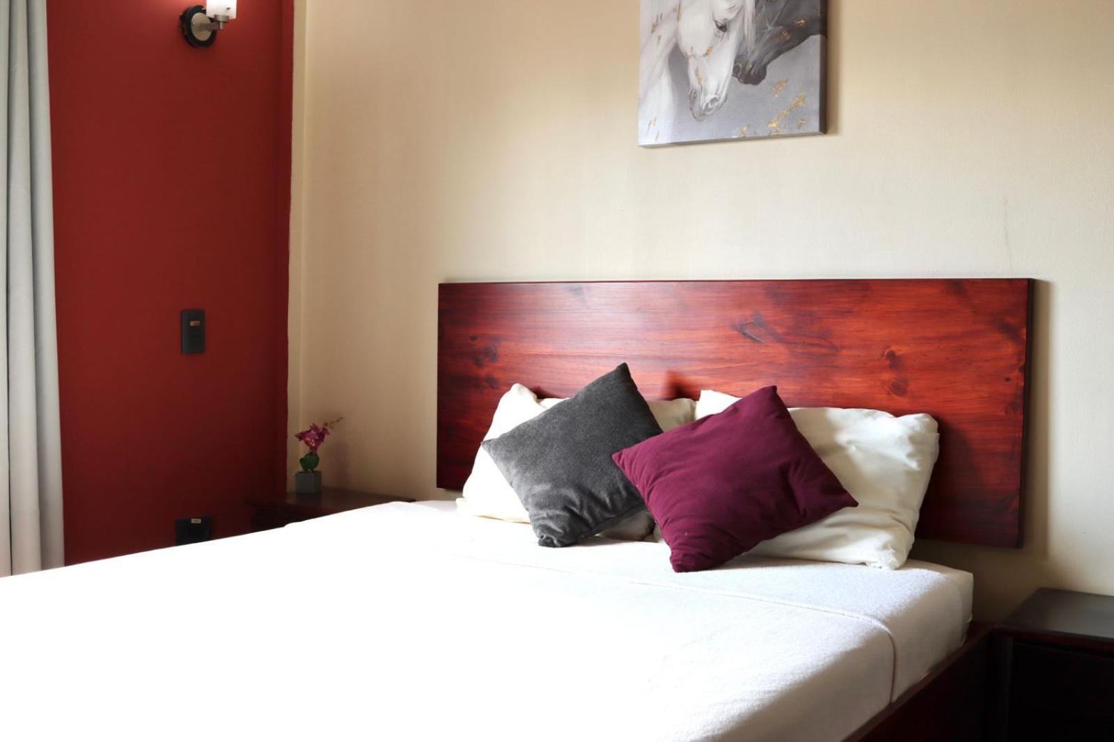 Deluxe Double Room with Bath photo 1