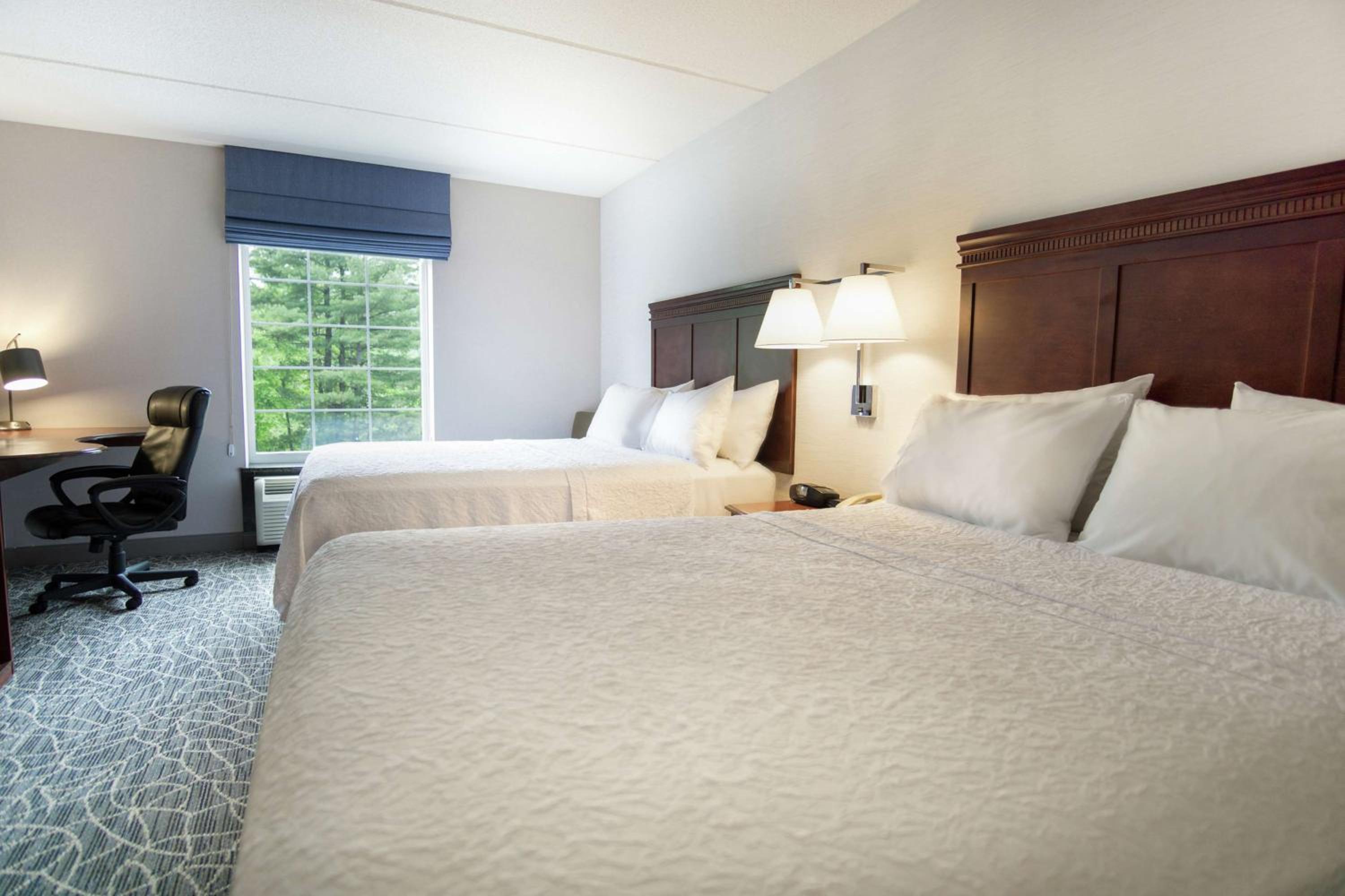Room with Two Queen Beds - Non-Smoking - Photo 1