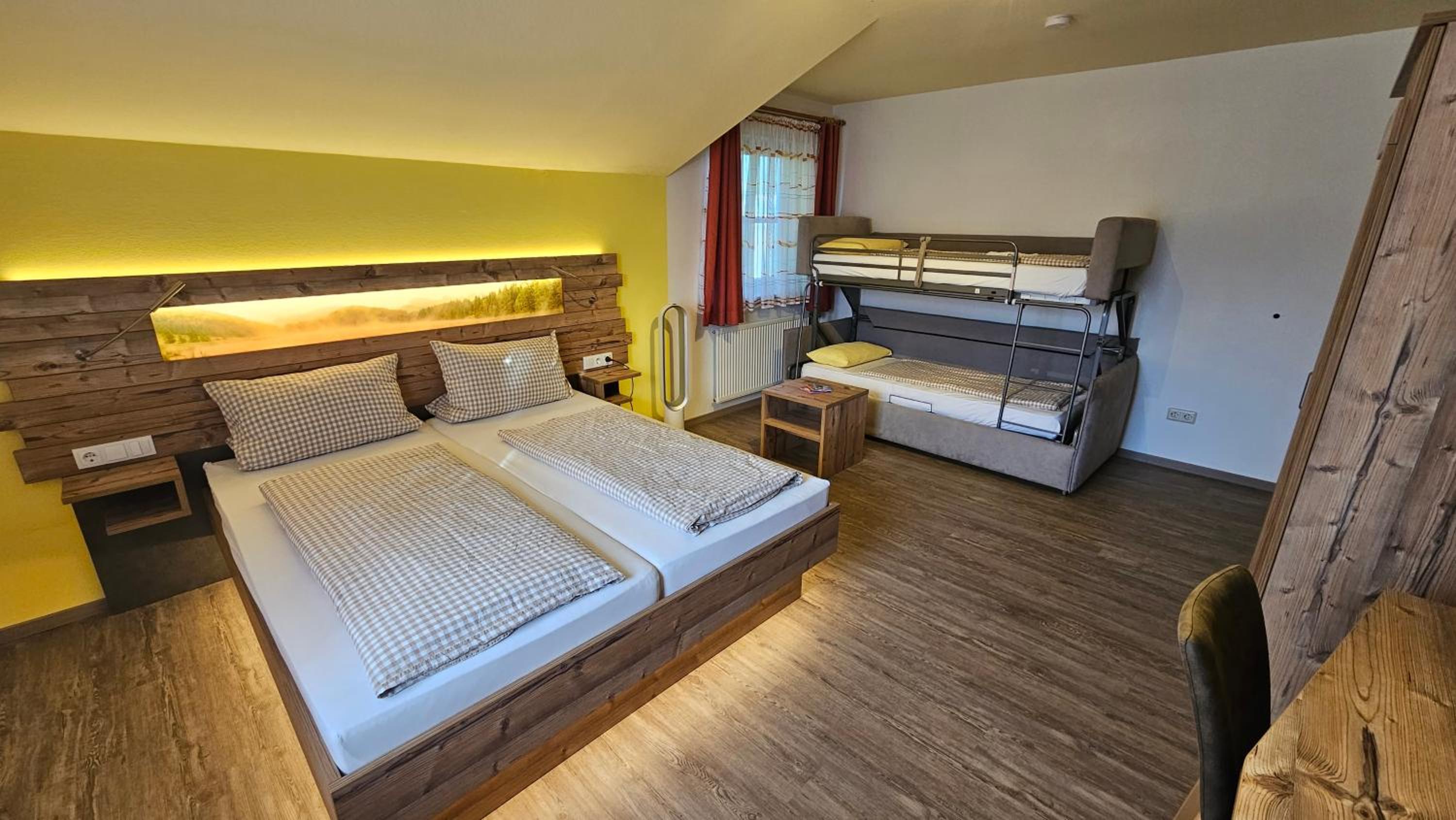 Large Double Room