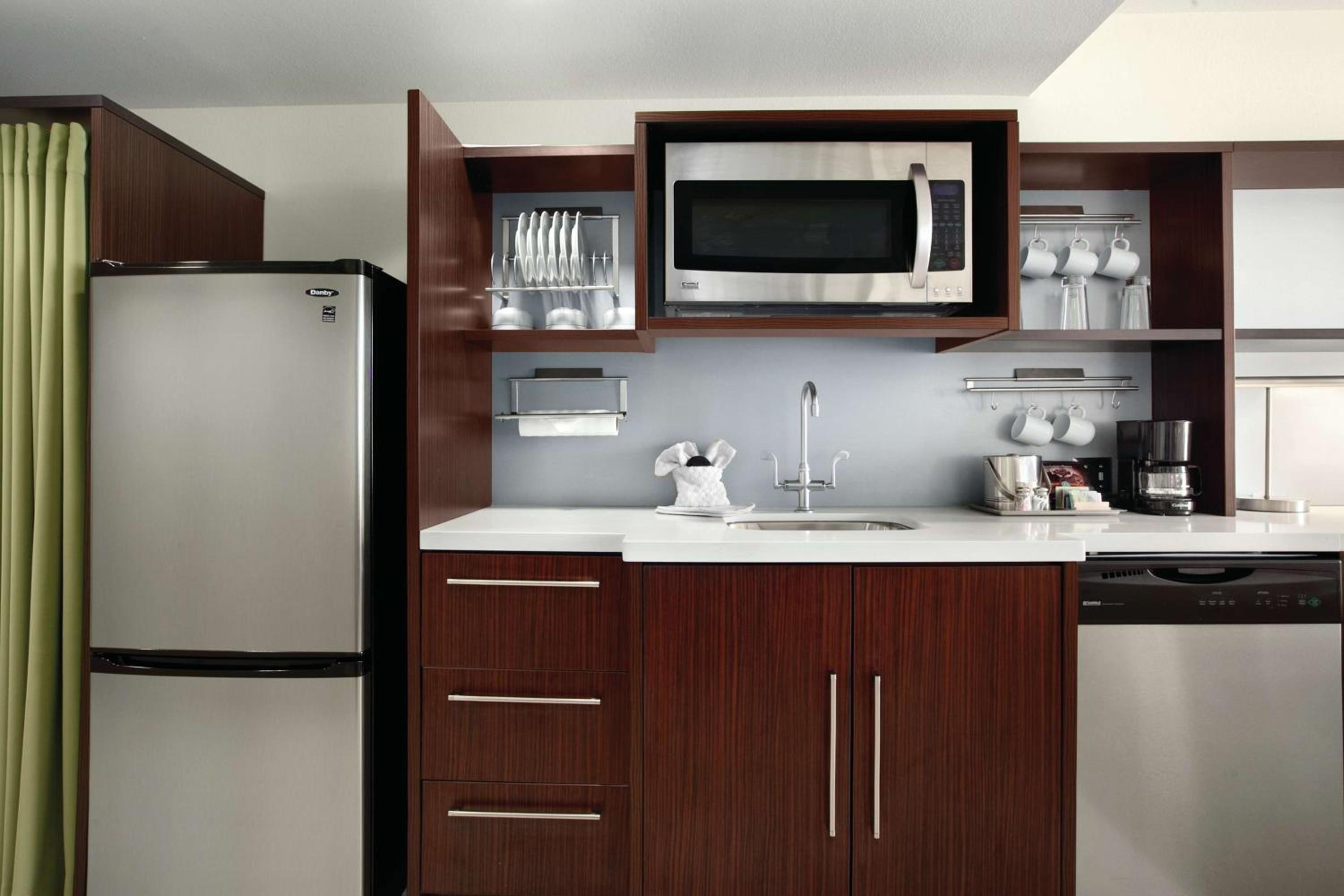 King Studio Suite - Hearing Access/Non-Smoking - Photo 3