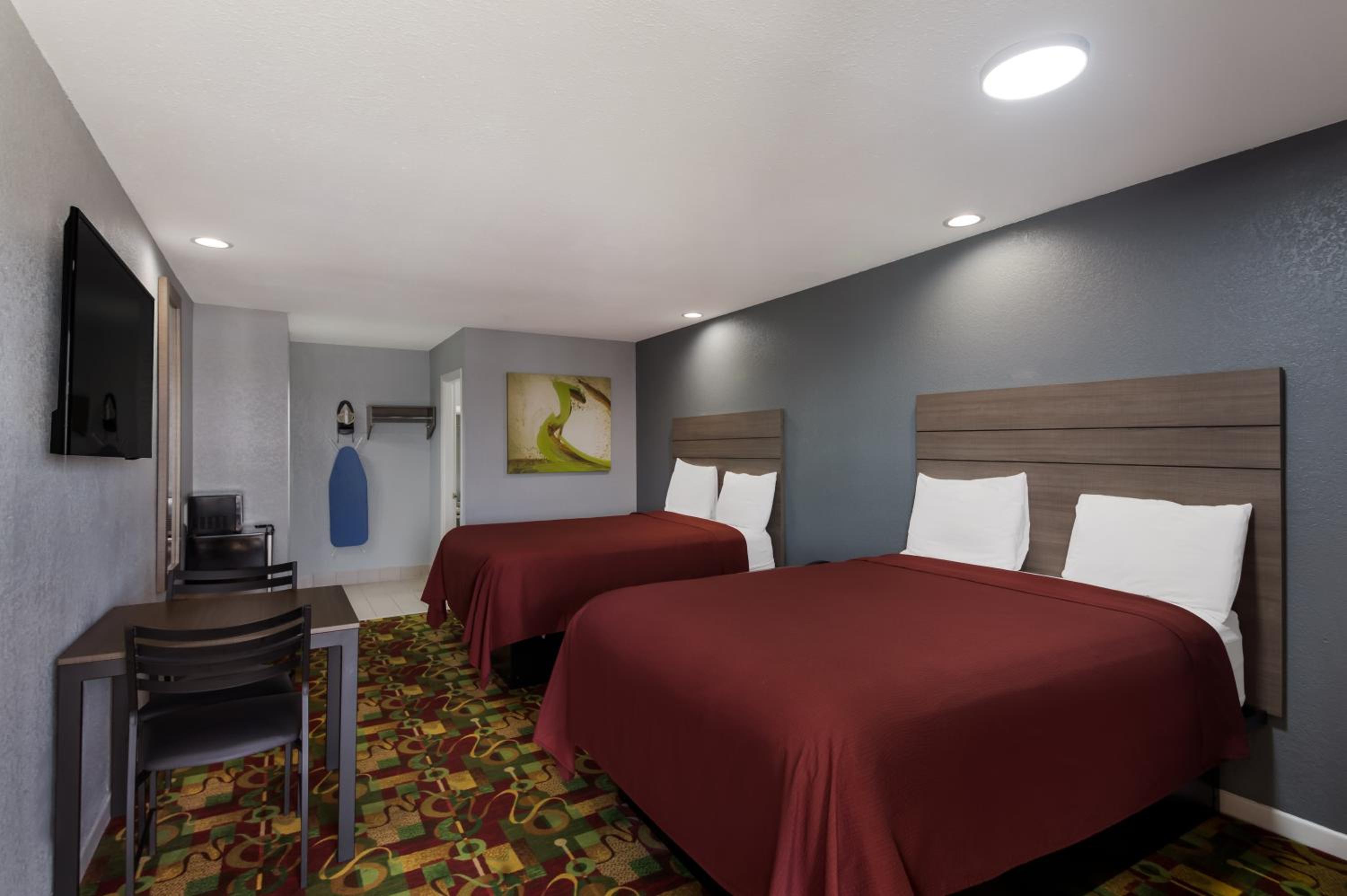 2 Double Beds Non-Smoking - Photo 1