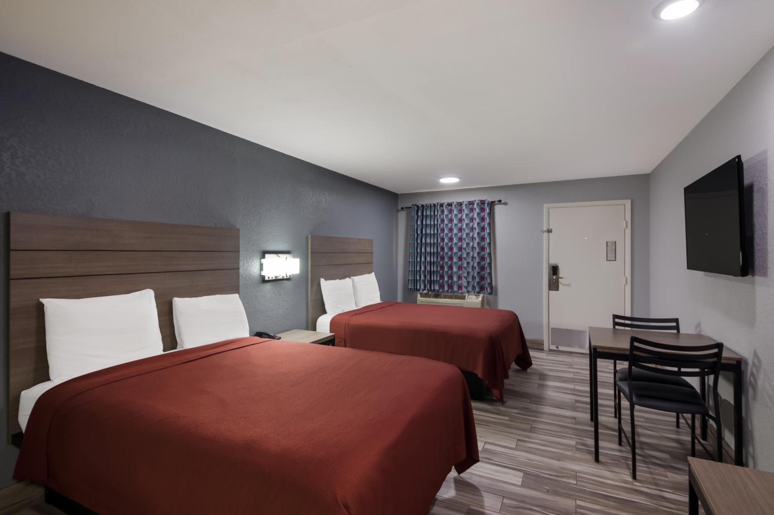 2 Double Beds Non-Smoking - Photo 6