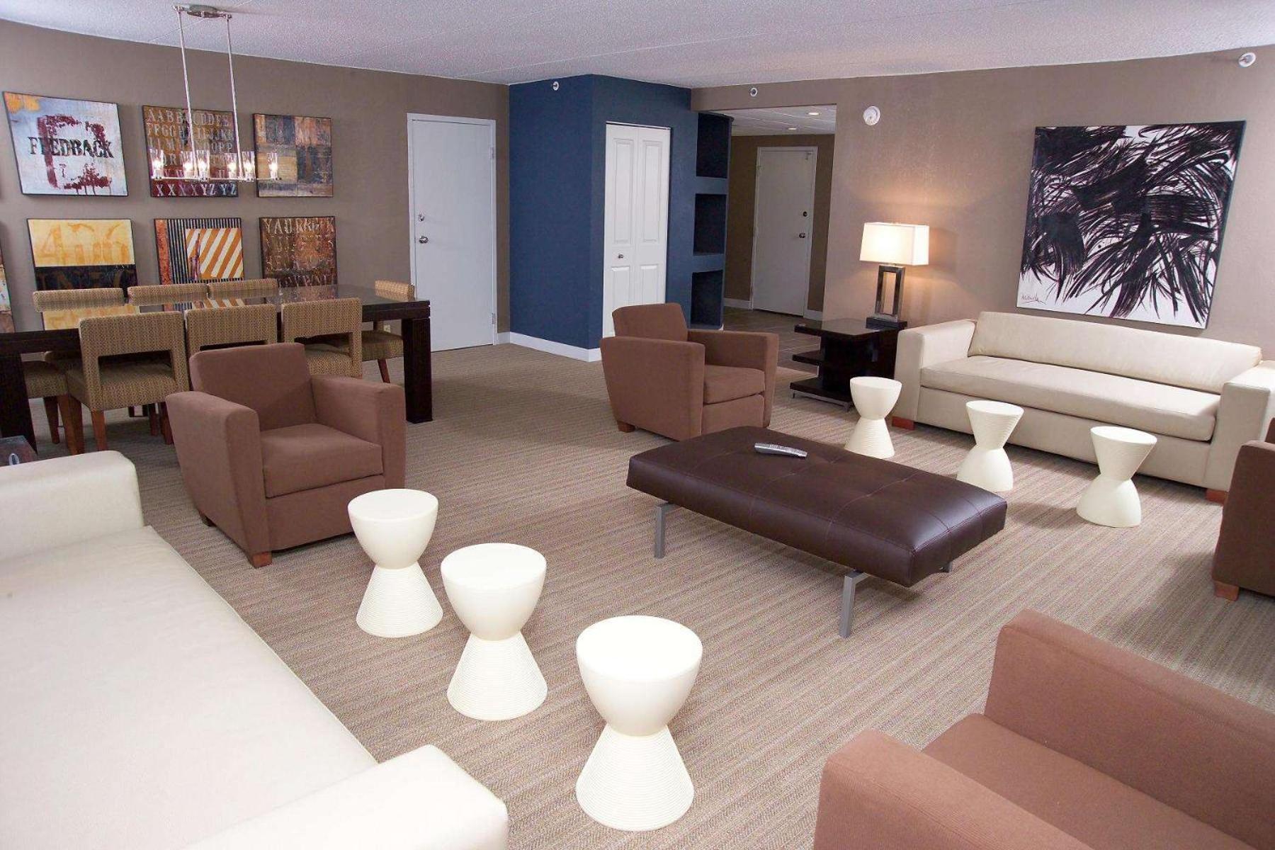 Parlor Room with Sofa Bed photo 1