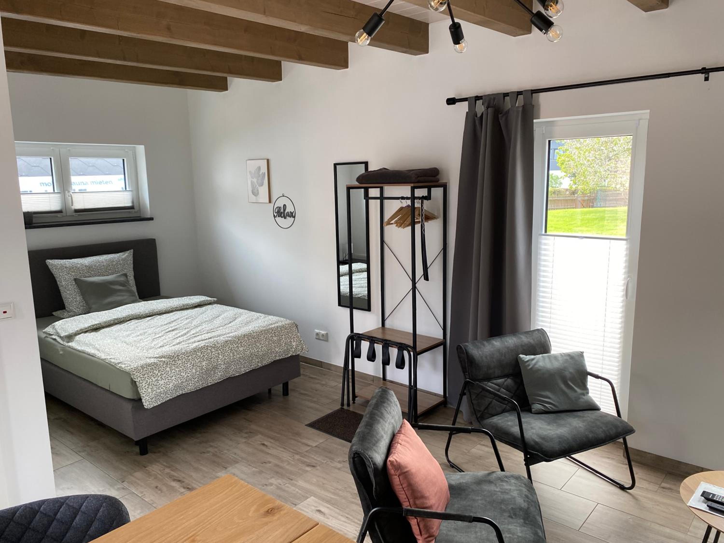 One-Bedroom House photo 1