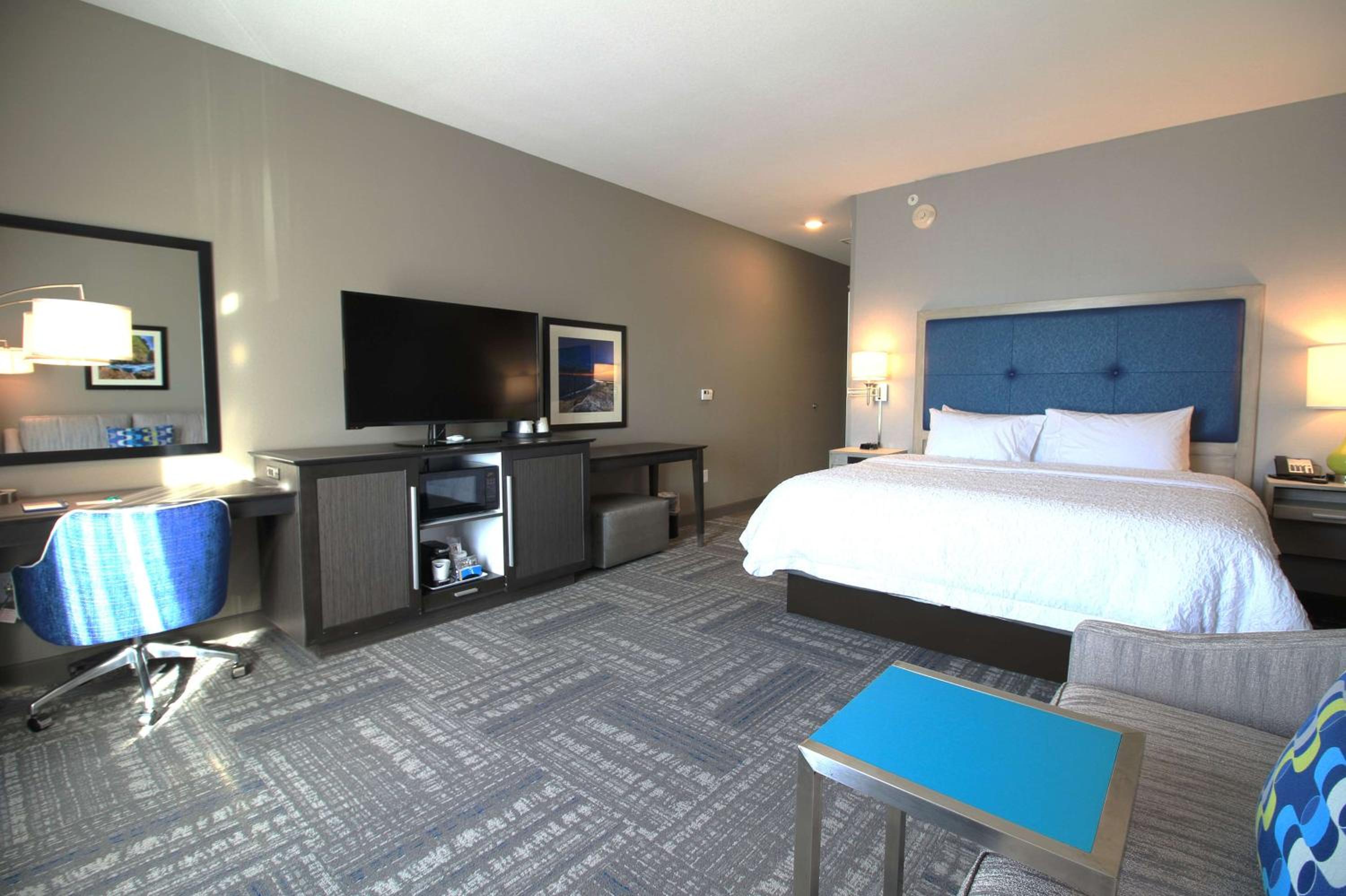 King Room with Sofa Bed- Non-Smoking