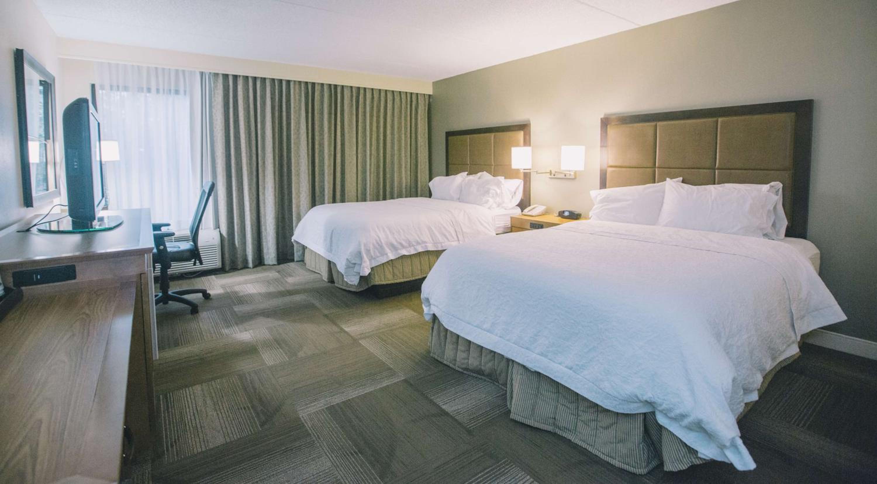 Room with Two Queen Beds - Non-Smoking photo 1