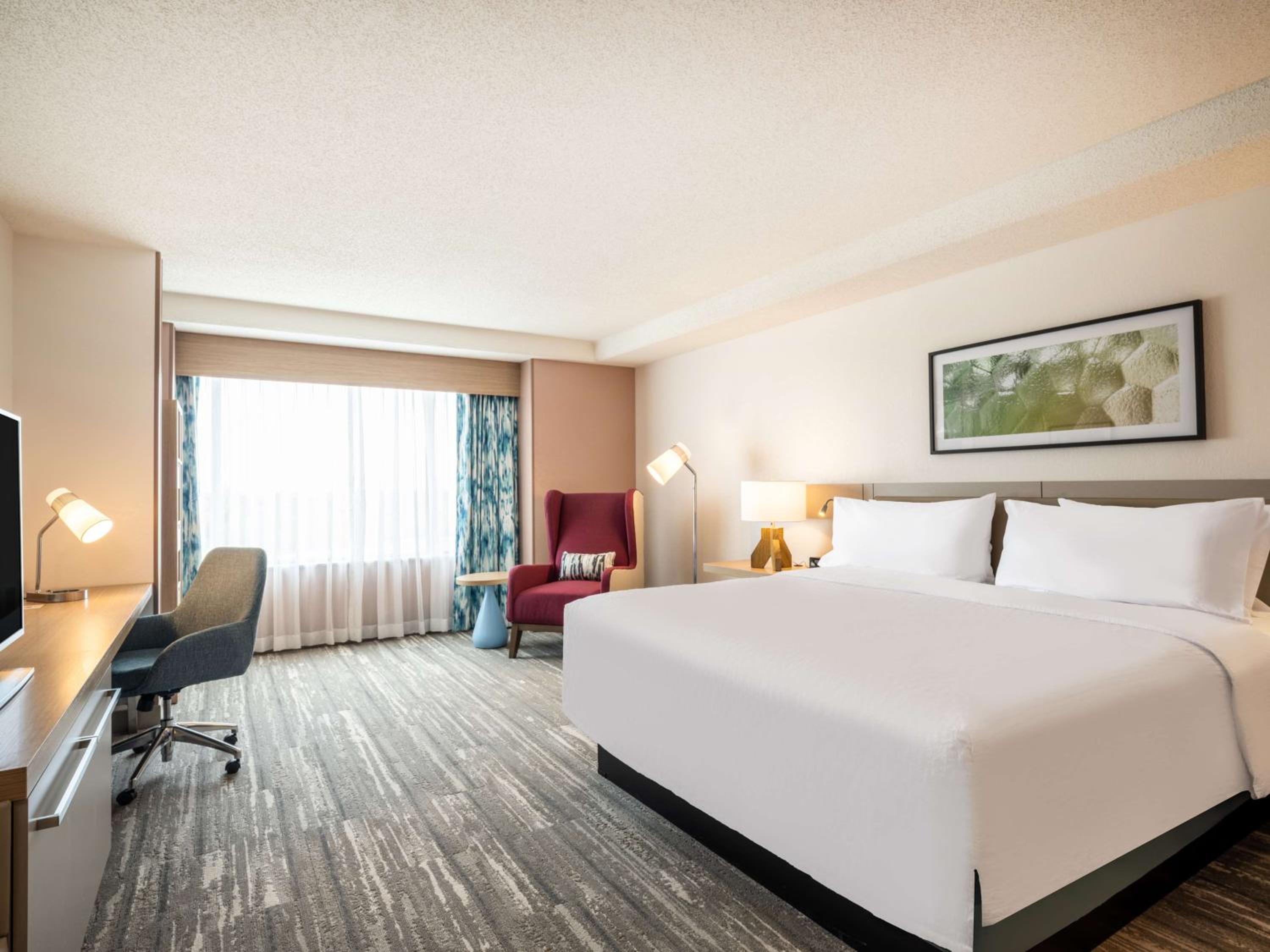 King Room with River View - Hearing Accessible - Photo 2