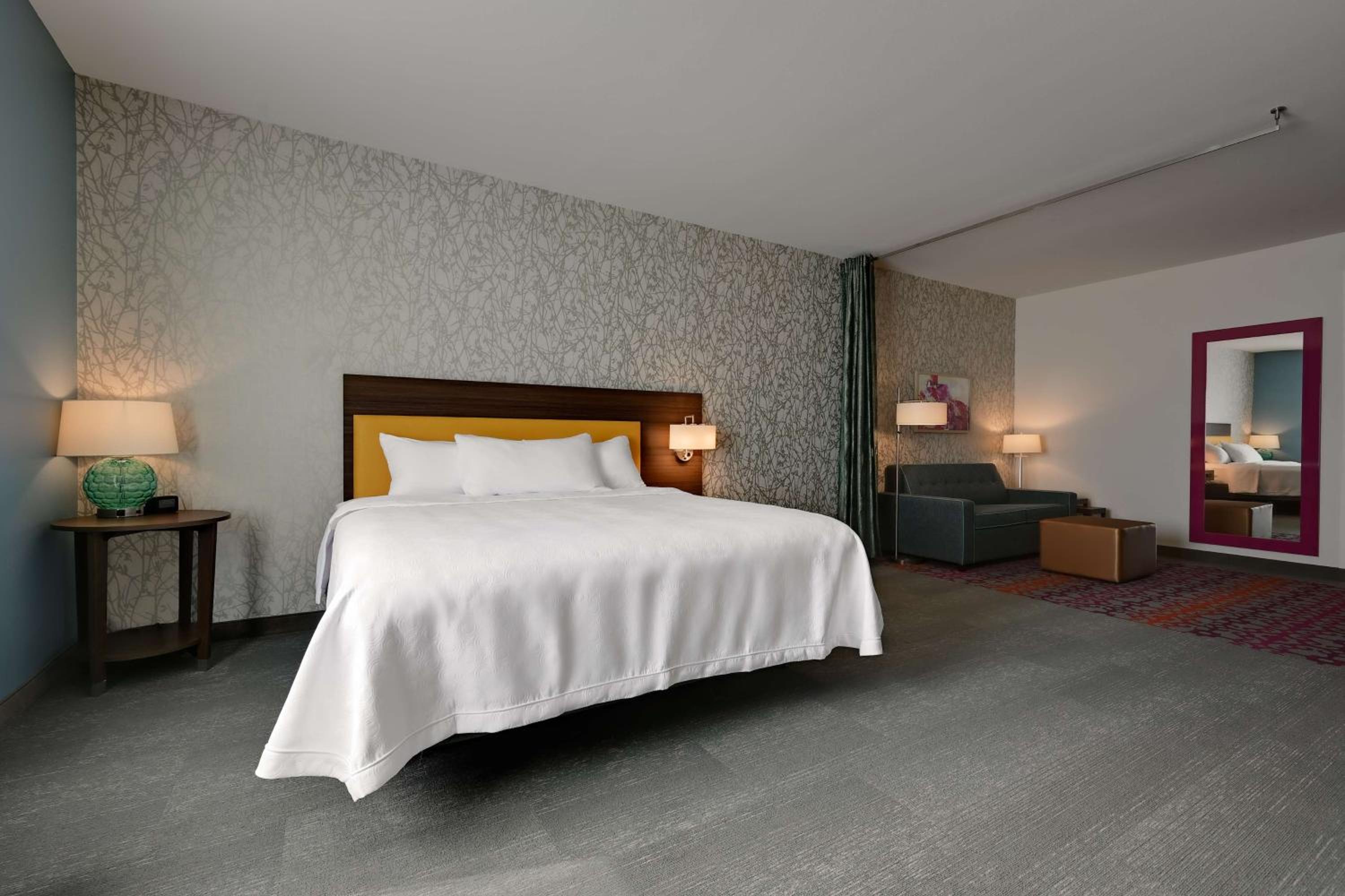 King Studio Suite - Non-Smoking - Photo 4