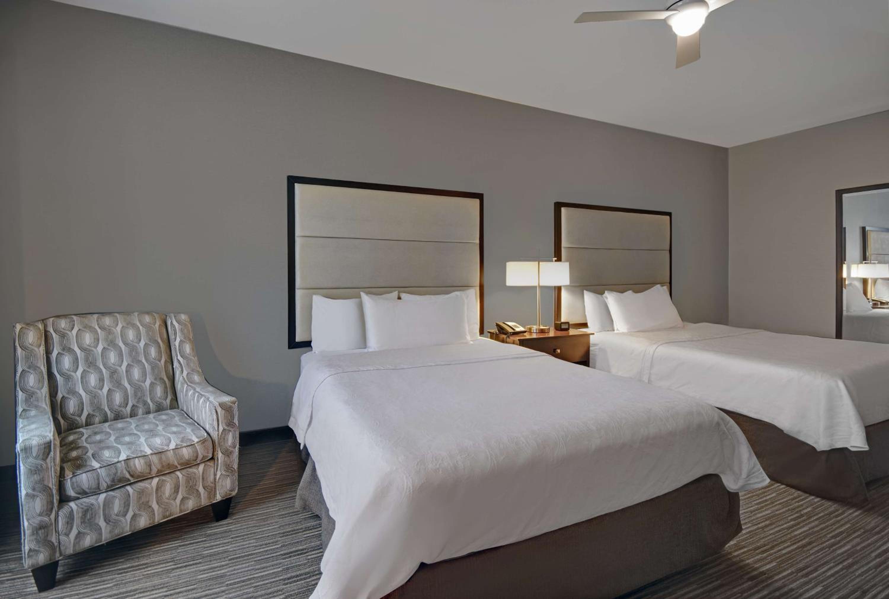Queen Suite with Two Queen Beds - Hearing Accessible