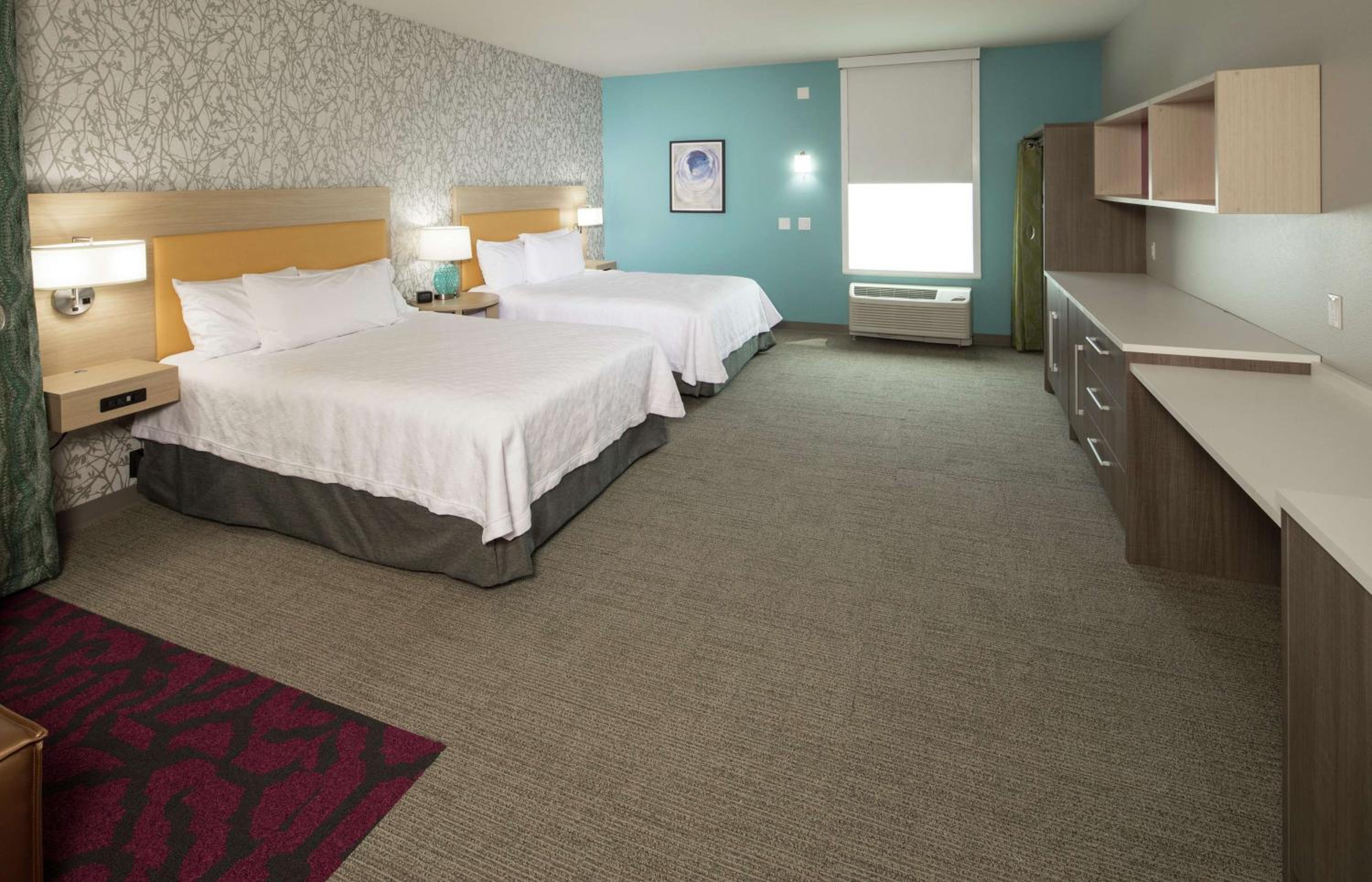 Queen Studio with Two Queen Beds - Non-Smoking