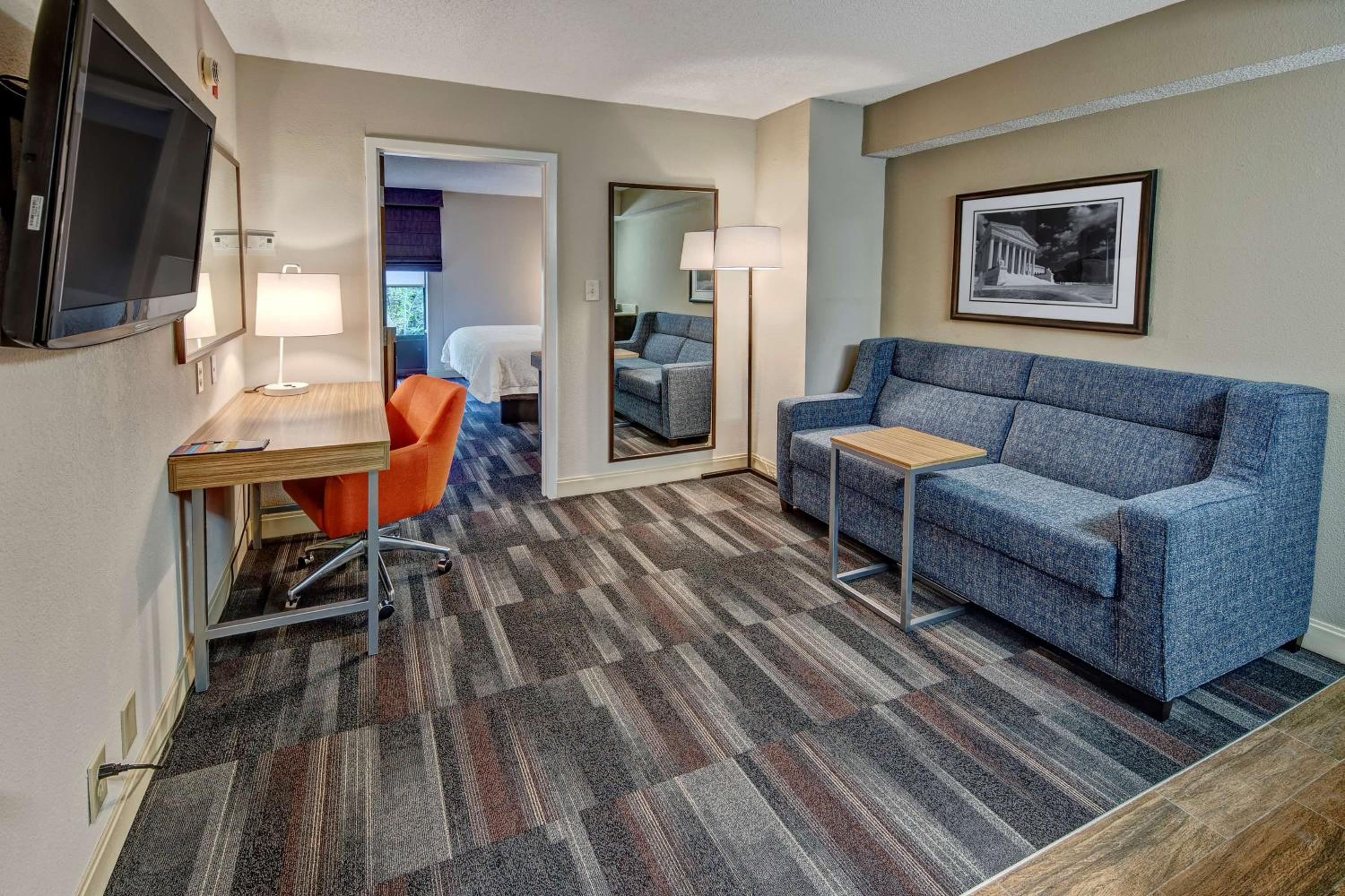One-Bedroom King Suite - Non-Smoking - Photo 1