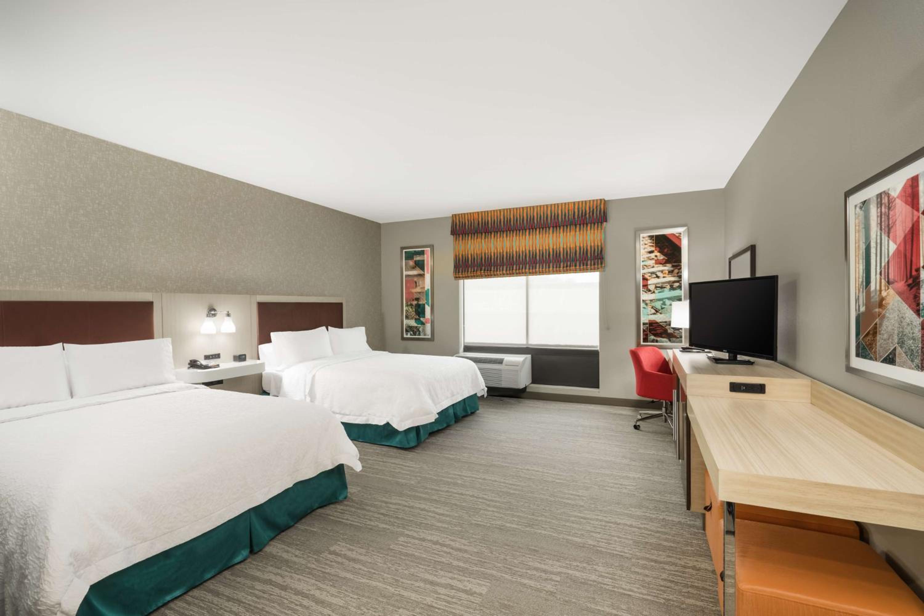 Queen Room with Two Queen Beds - Hearing Access photo 1