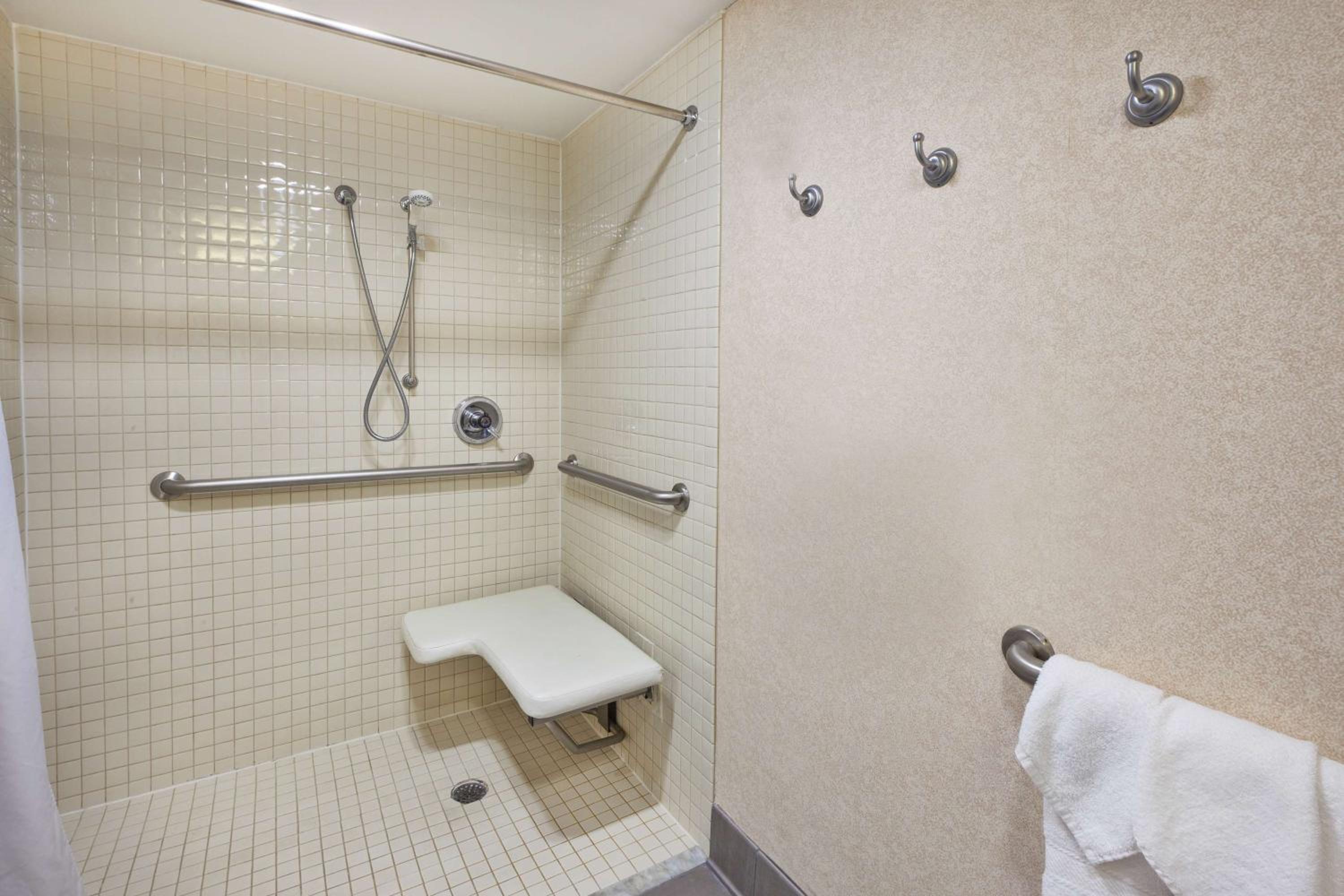 Double Room Mobility Access With Roll-In Shower - Non-Smoking